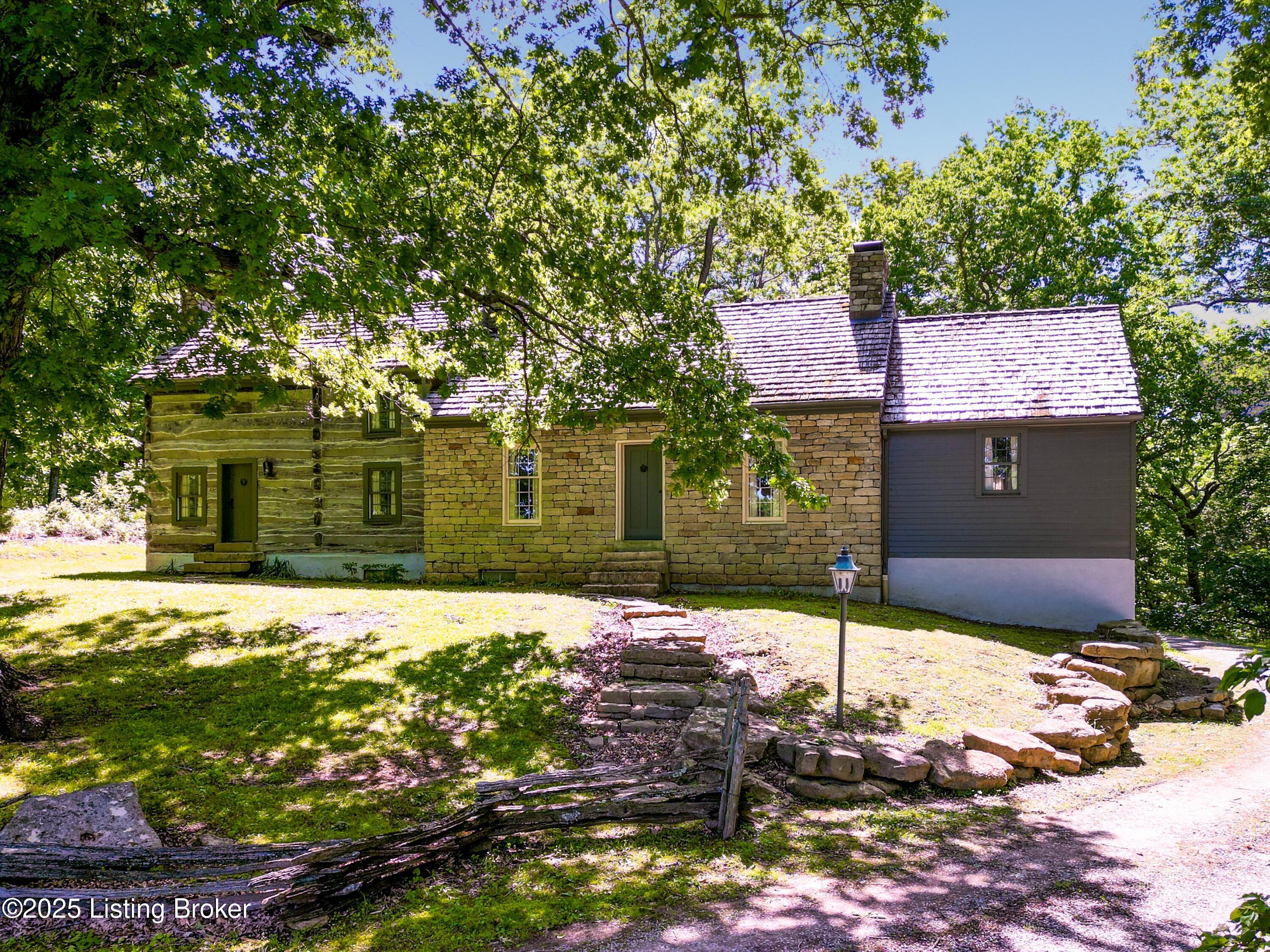 6711 Echo Trail