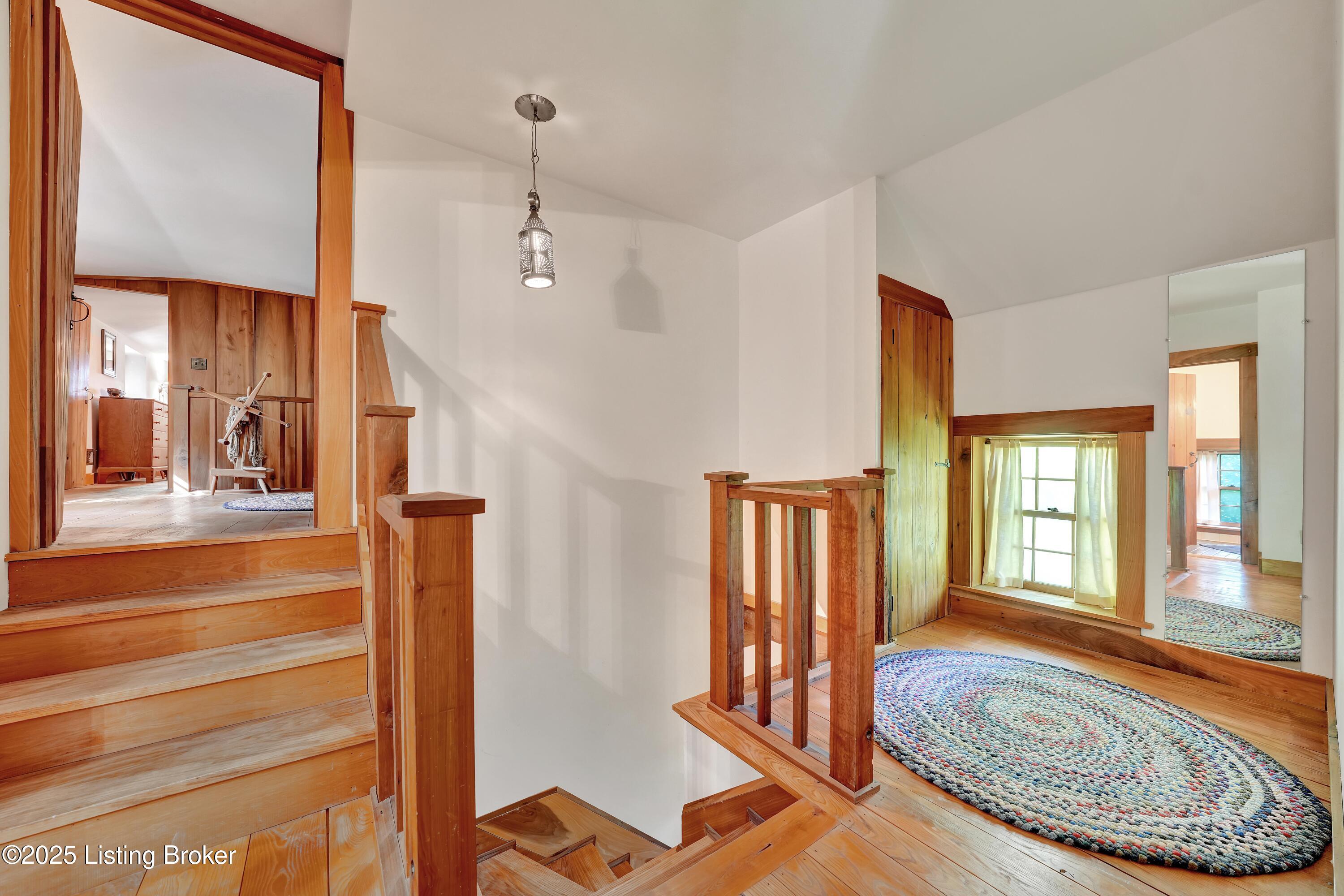 6711 Echo Trail