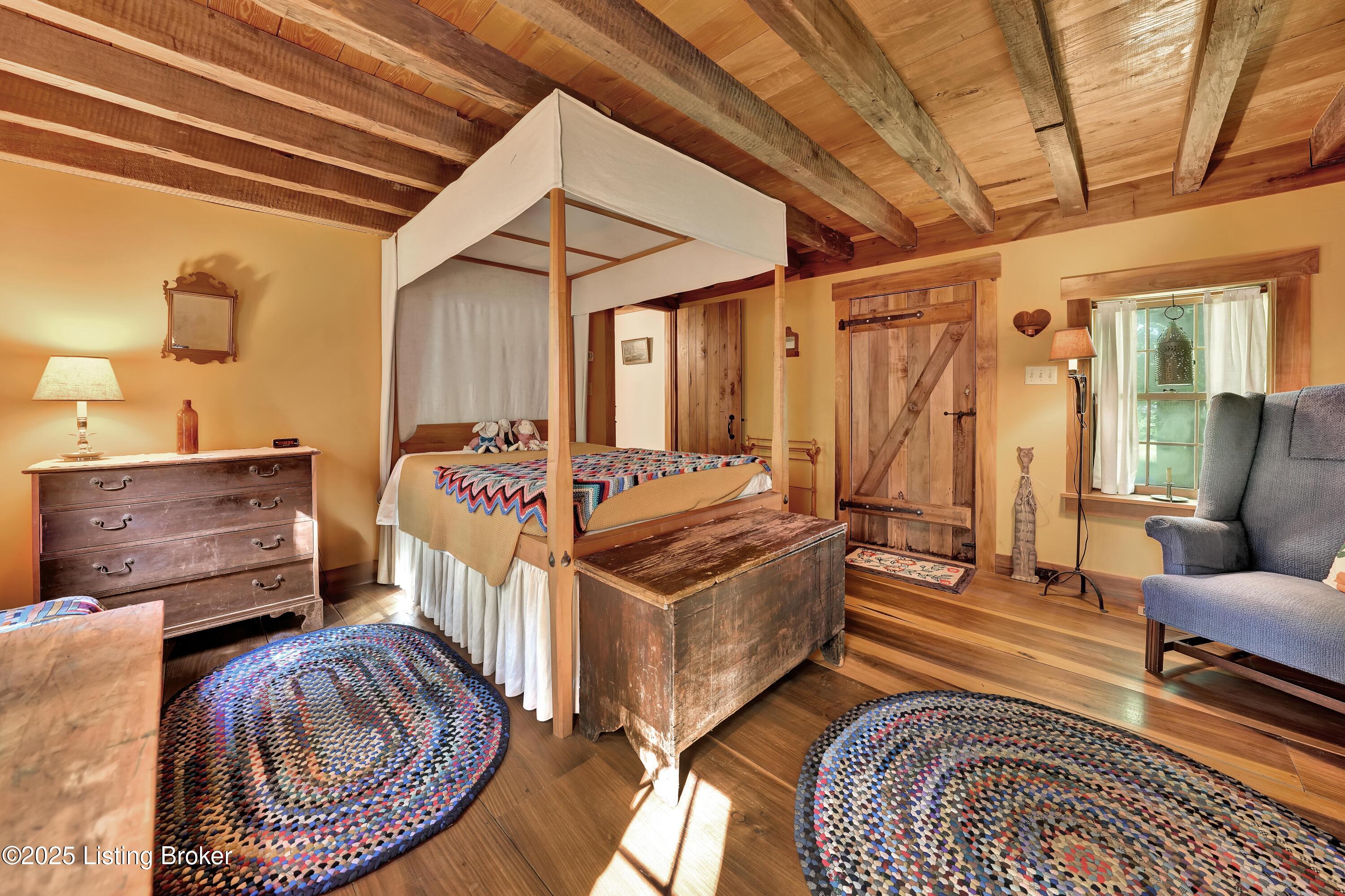 6711 Echo Trail