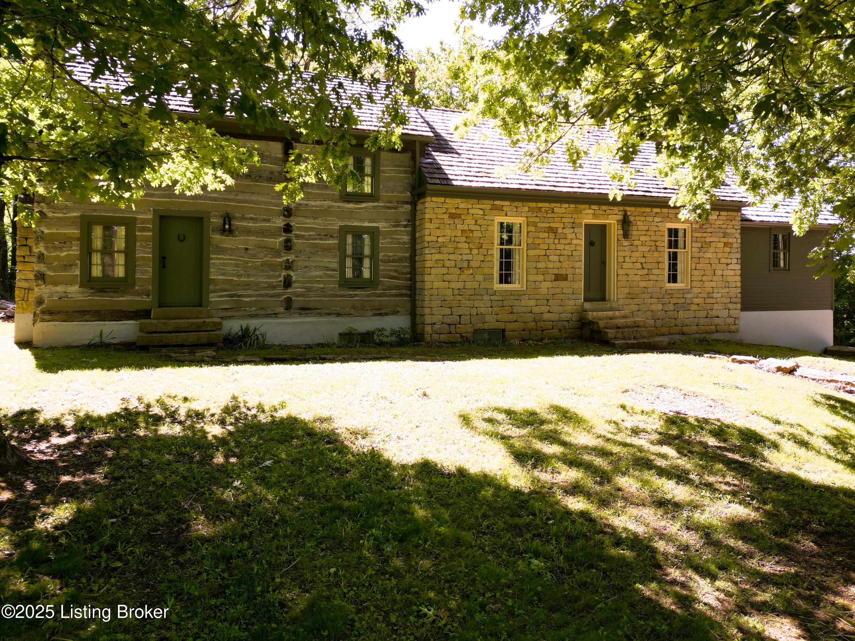 6711 Echo Trail