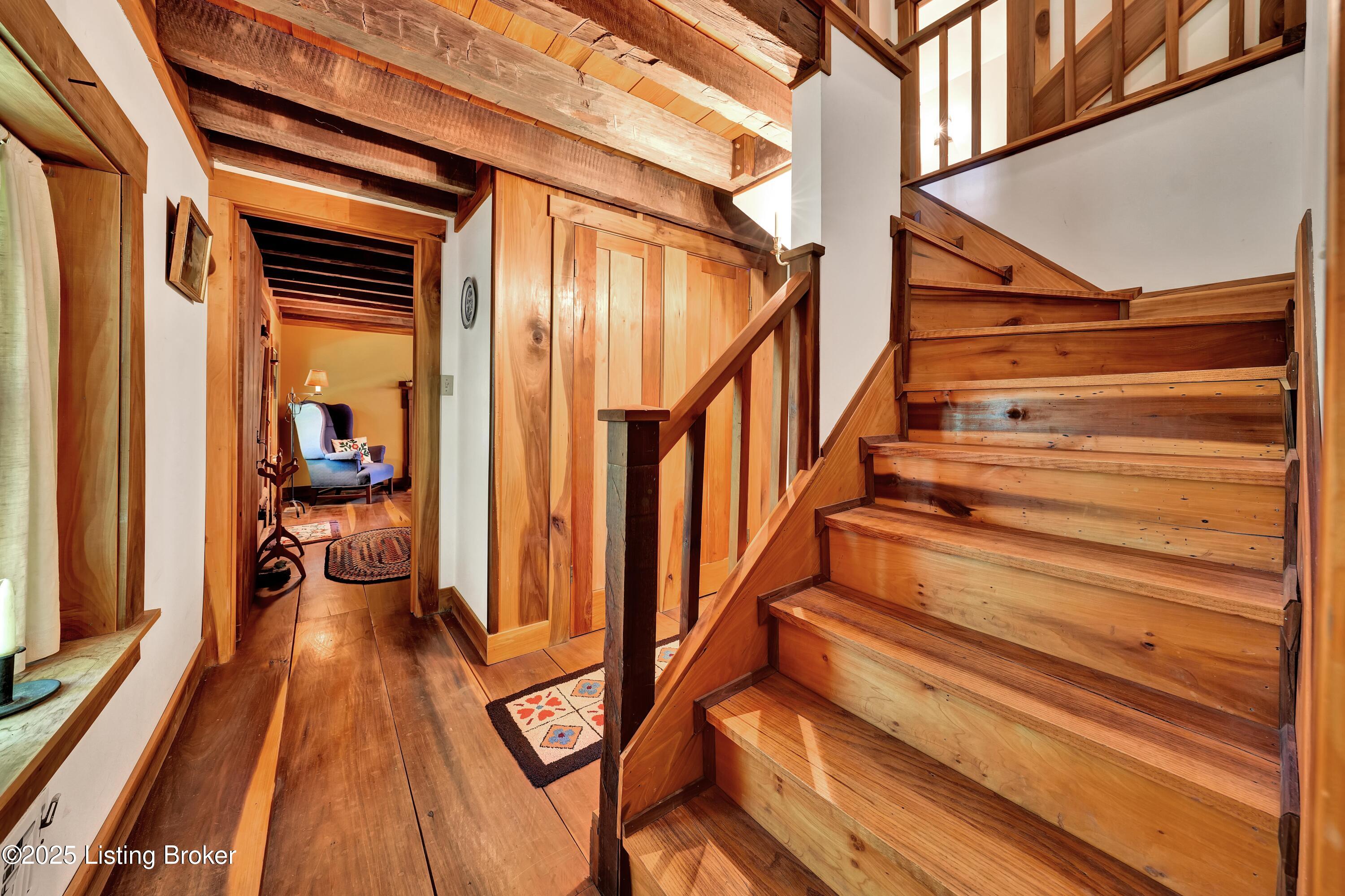 6711 Echo Trail