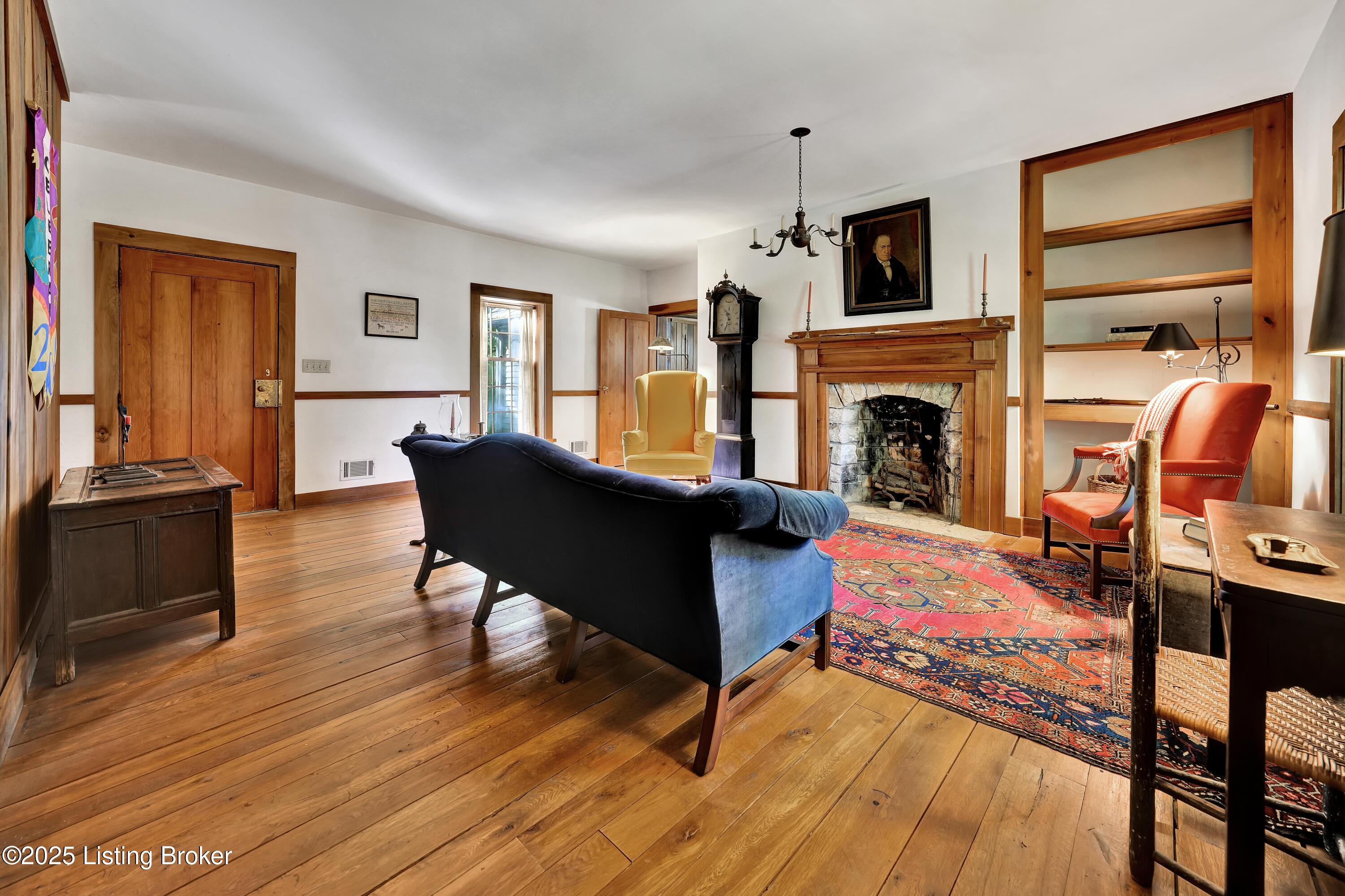 6711 Echo Trail