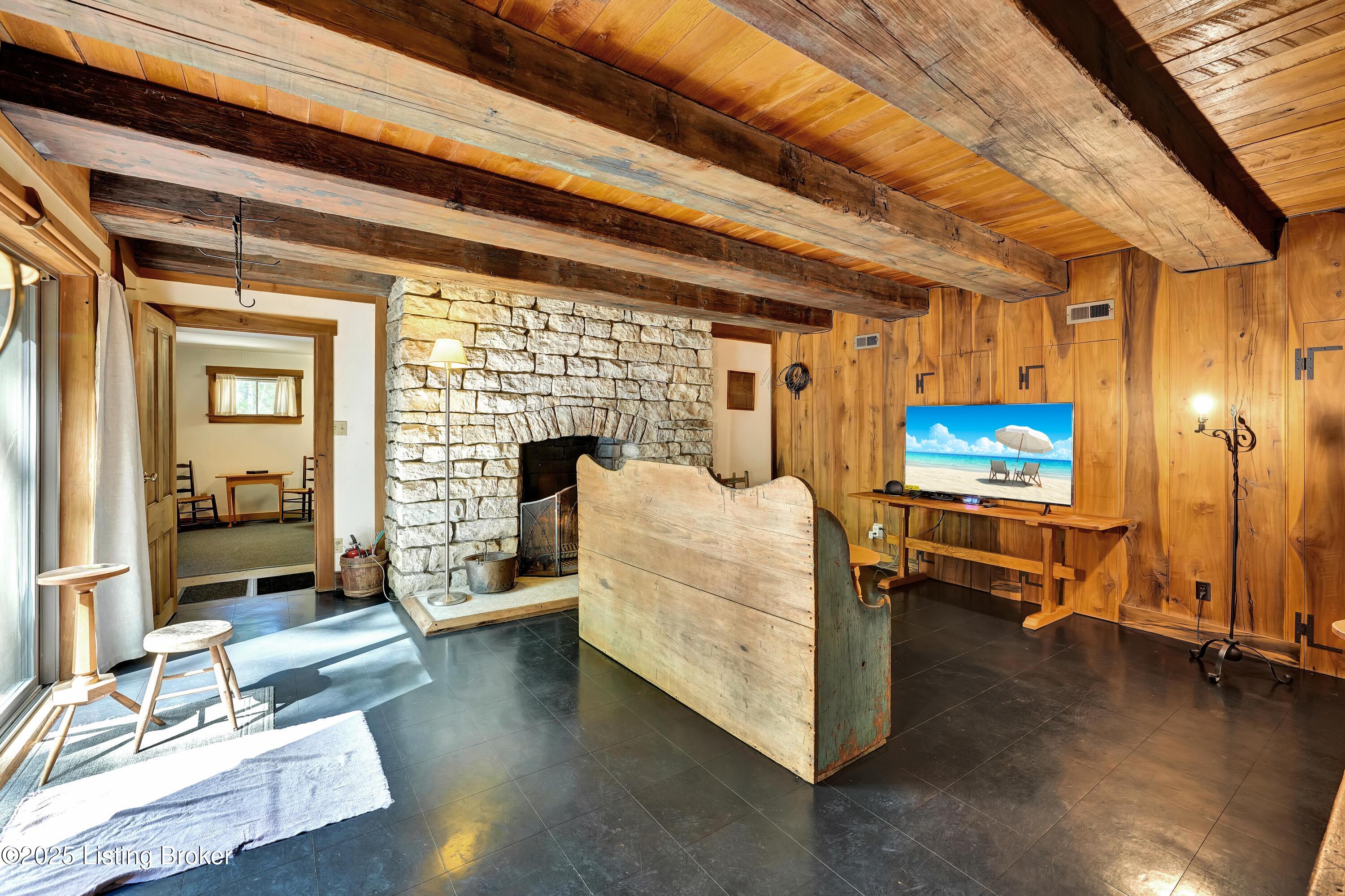 6711 Echo Trail
