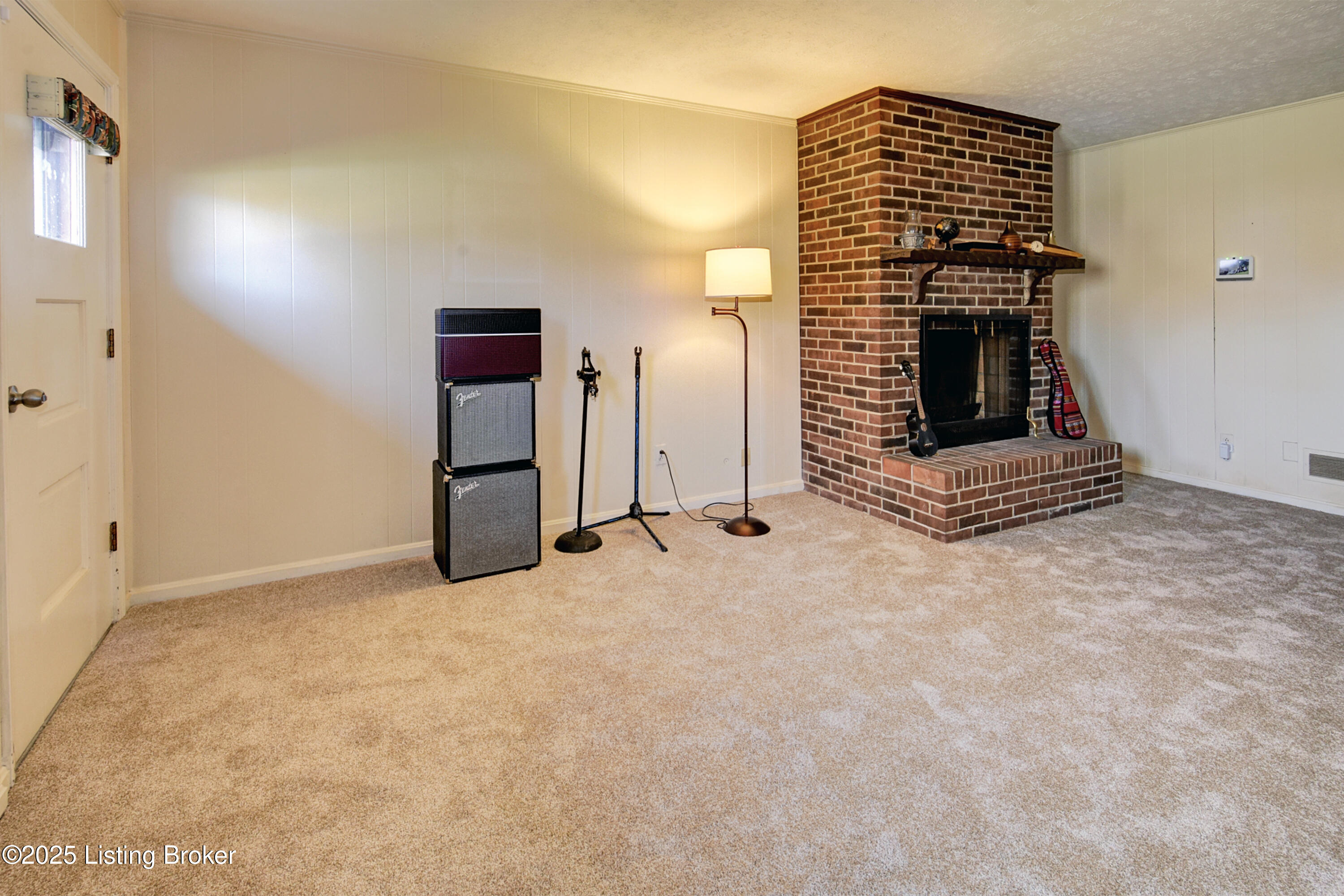 5509 Hidden Rd