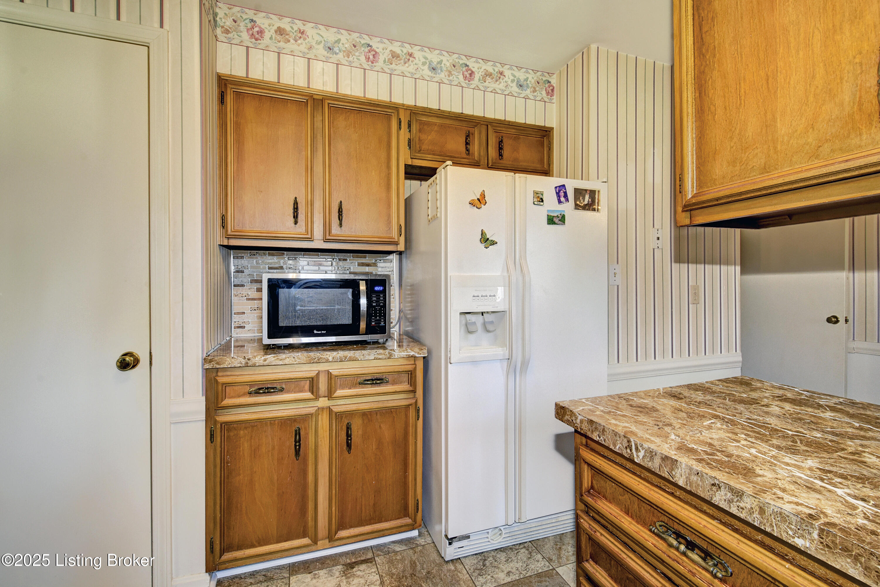 5509 Hidden Rd