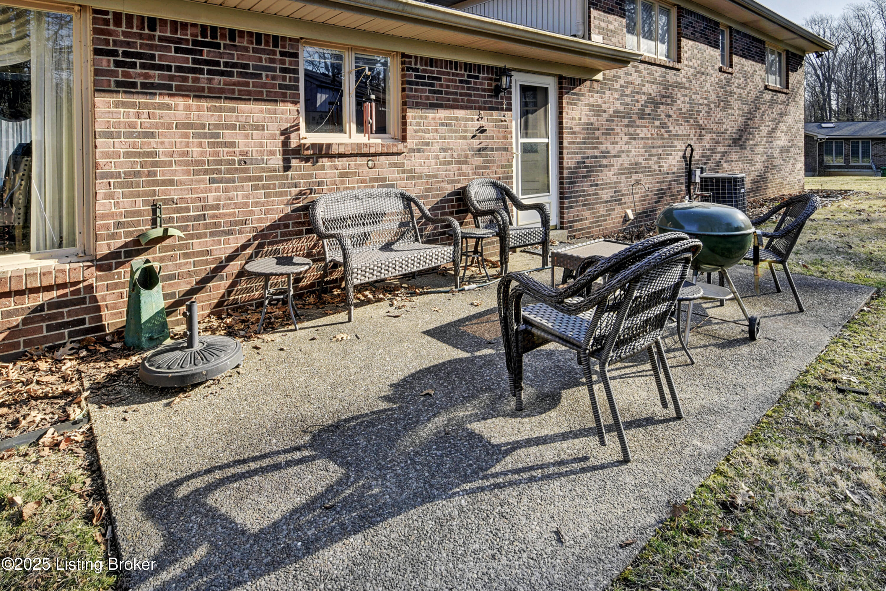 5509 Hidden Rd