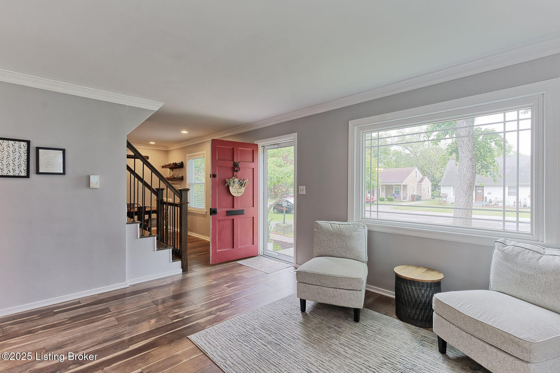 631 Marquette Dr
