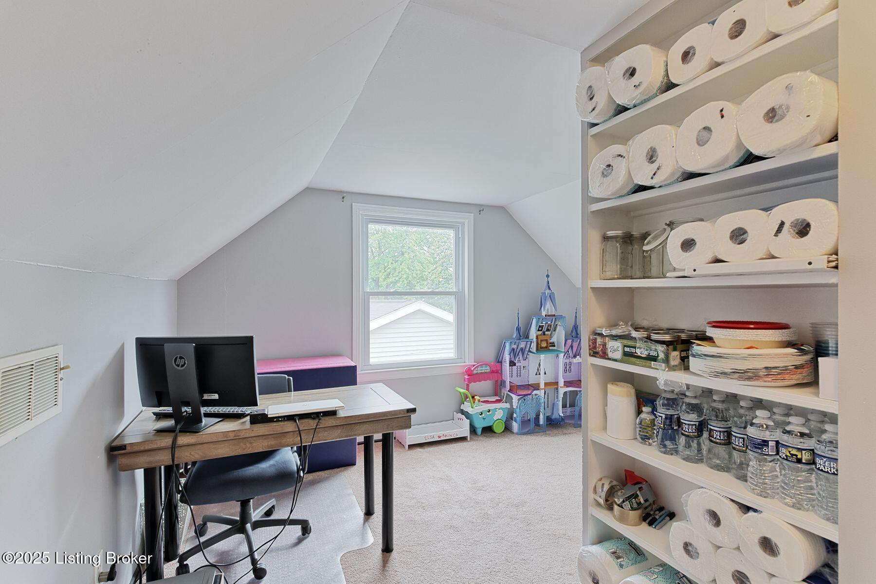 631 Marquette Dr