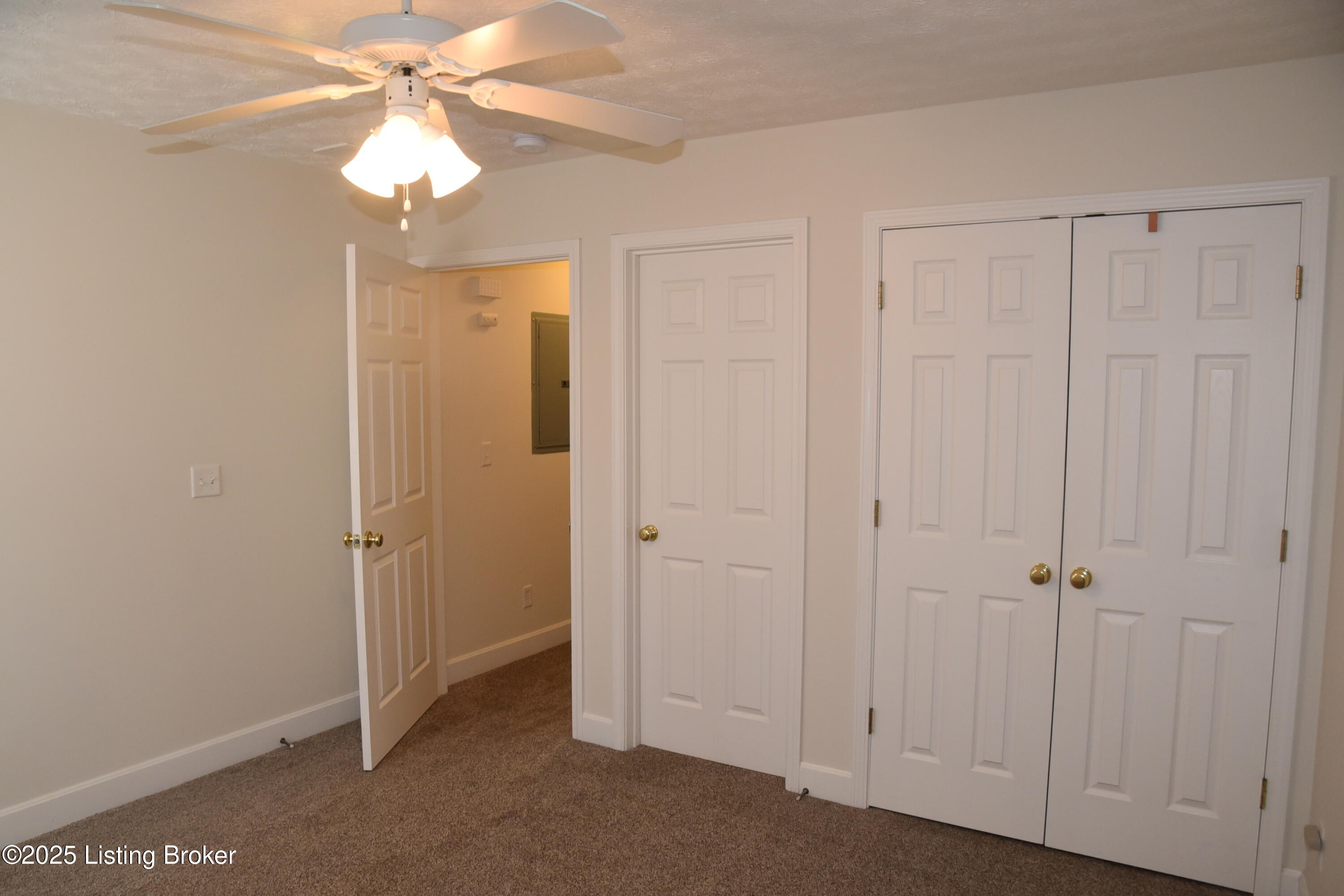 7128 Emily Ann Ln