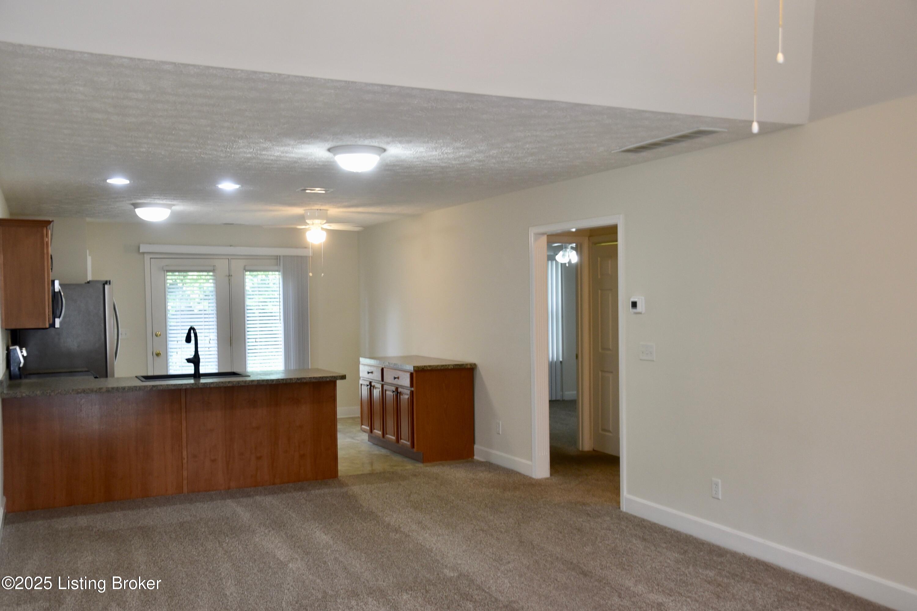 7128 Emily Ann Ln