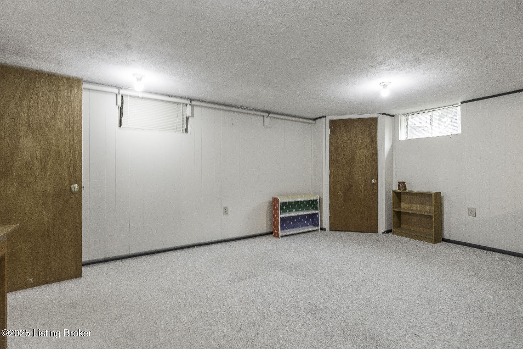 4210 Lynnbrook Dr