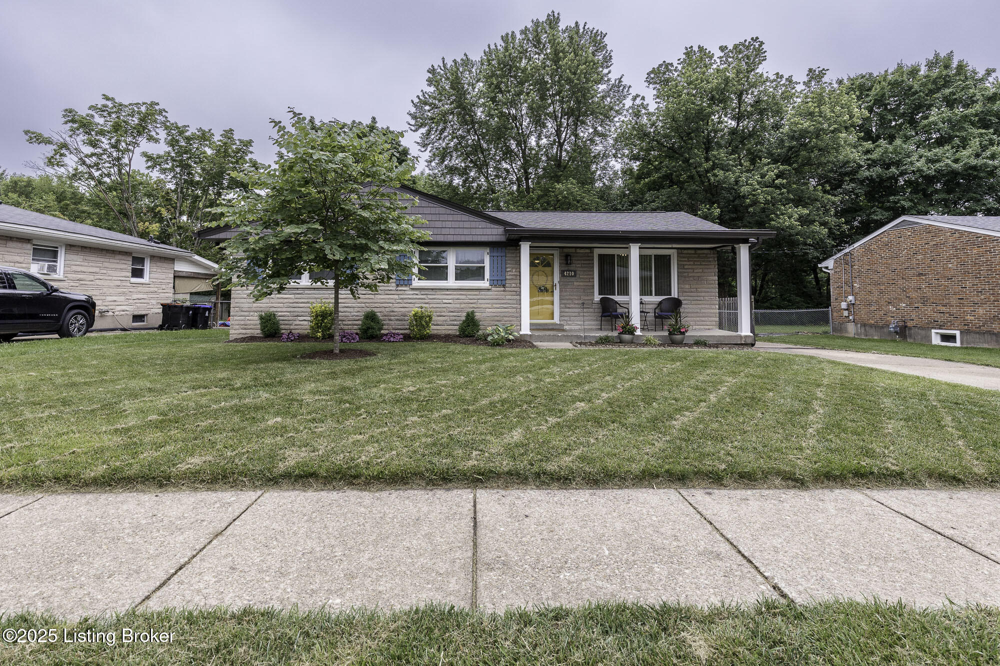 4210 Lynnbrook Dr