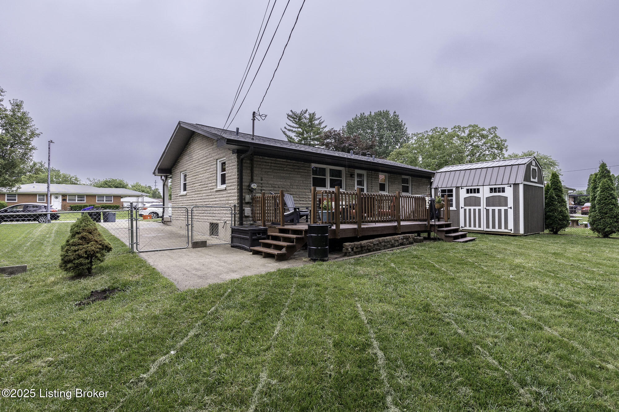 4210 Lynnbrook Dr