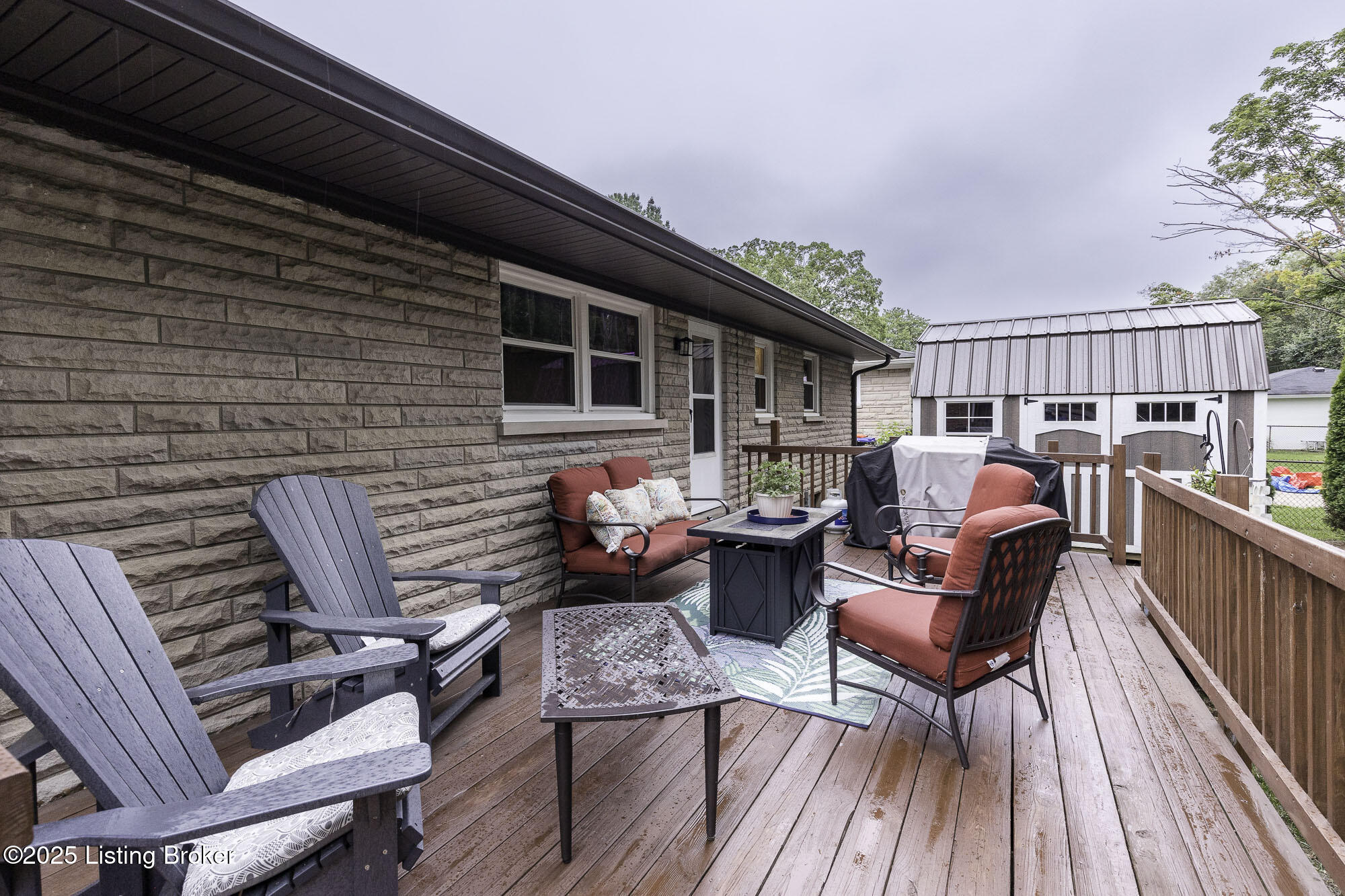 4210 Lynnbrook Dr