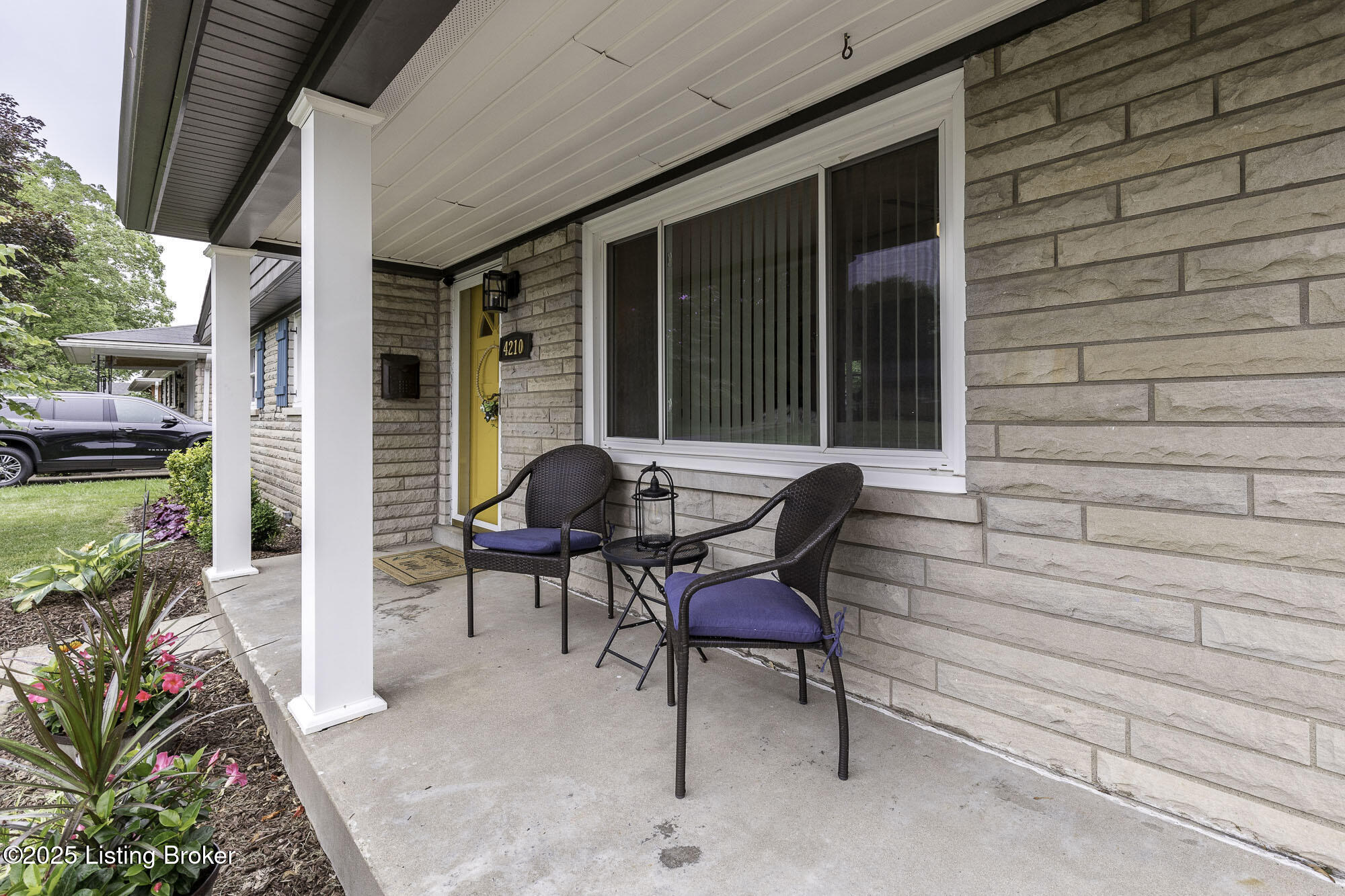 4210 Lynnbrook Dr