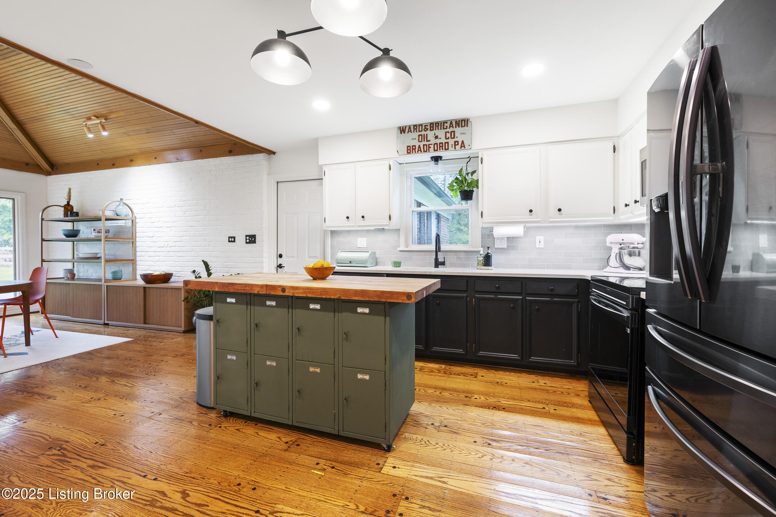 6101 Fox Cove Ct