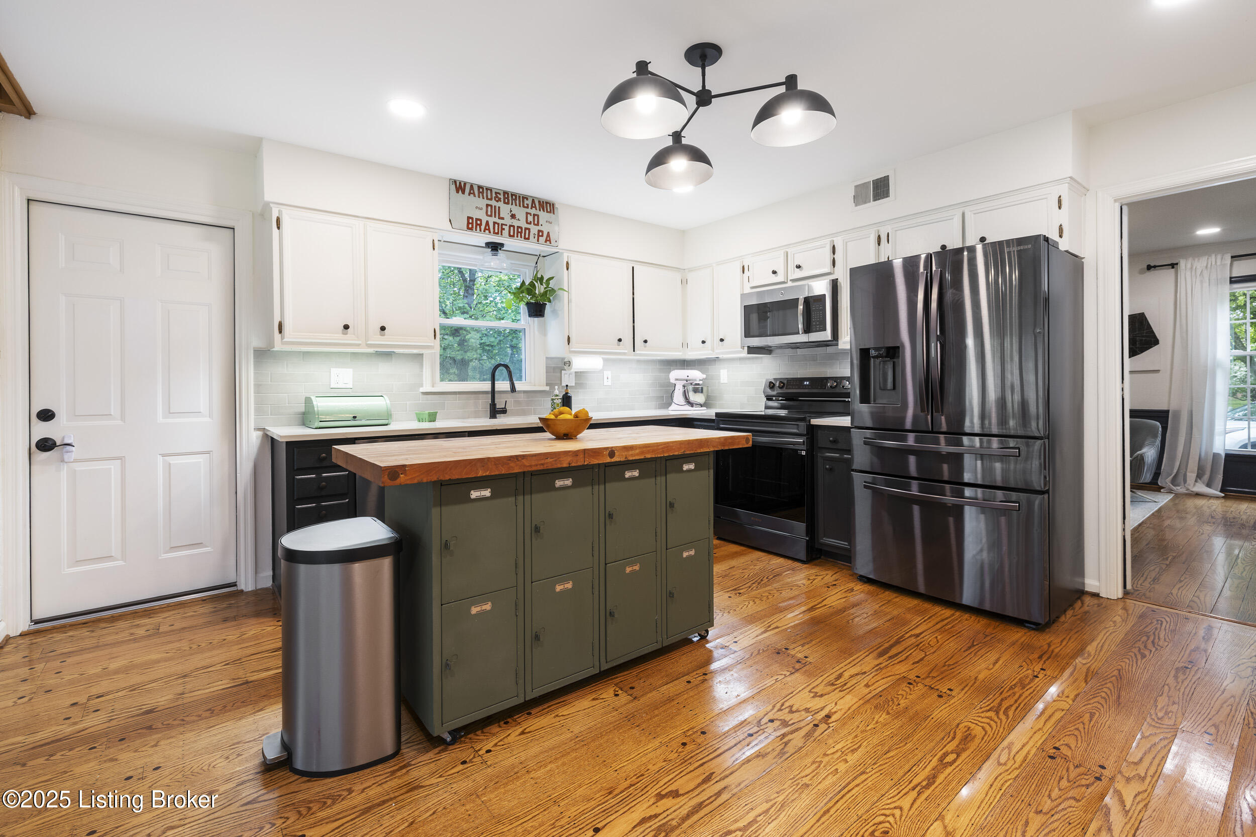6101 Fox Cove Ct