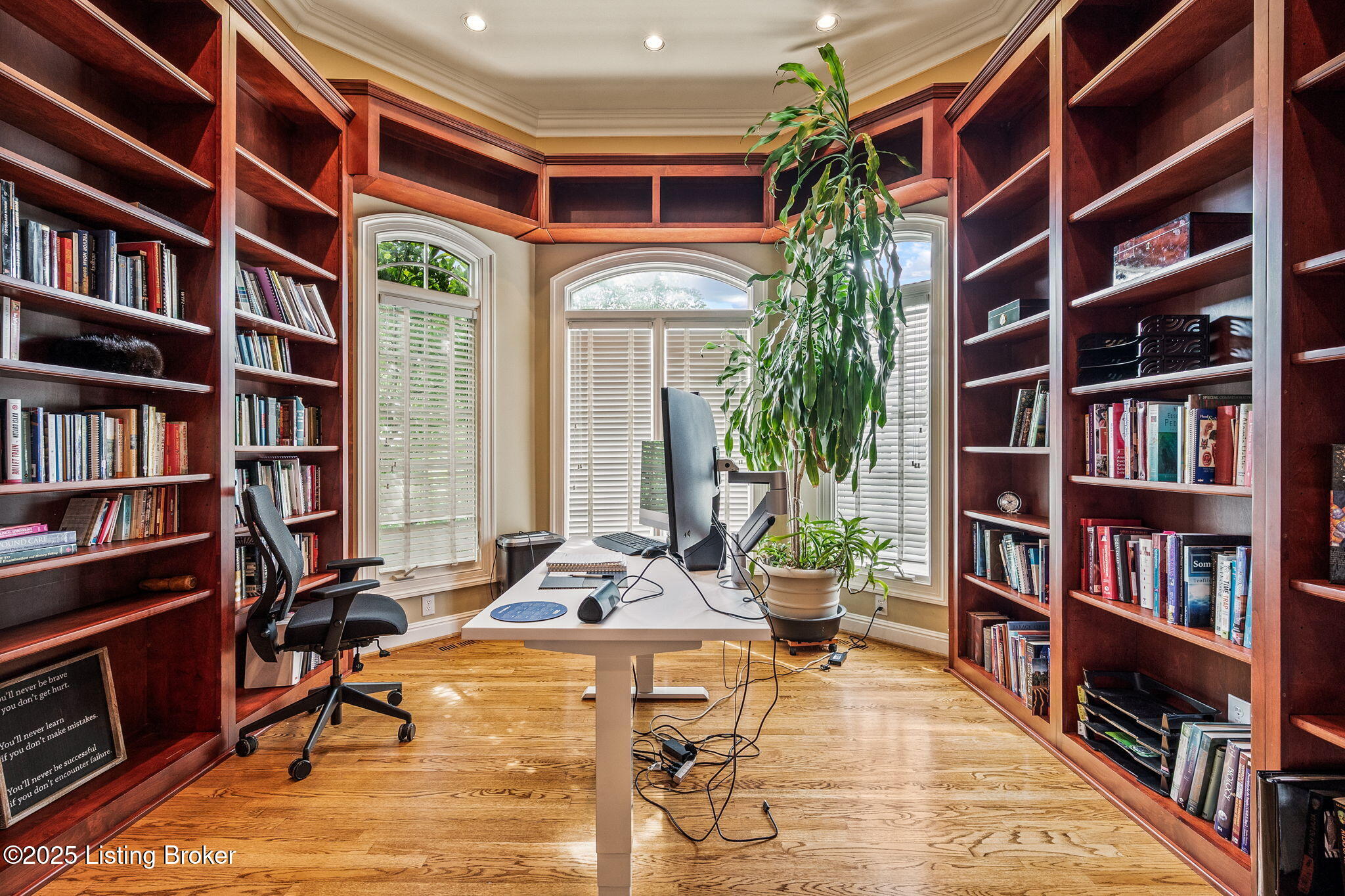 7902 Innisbrook Ct