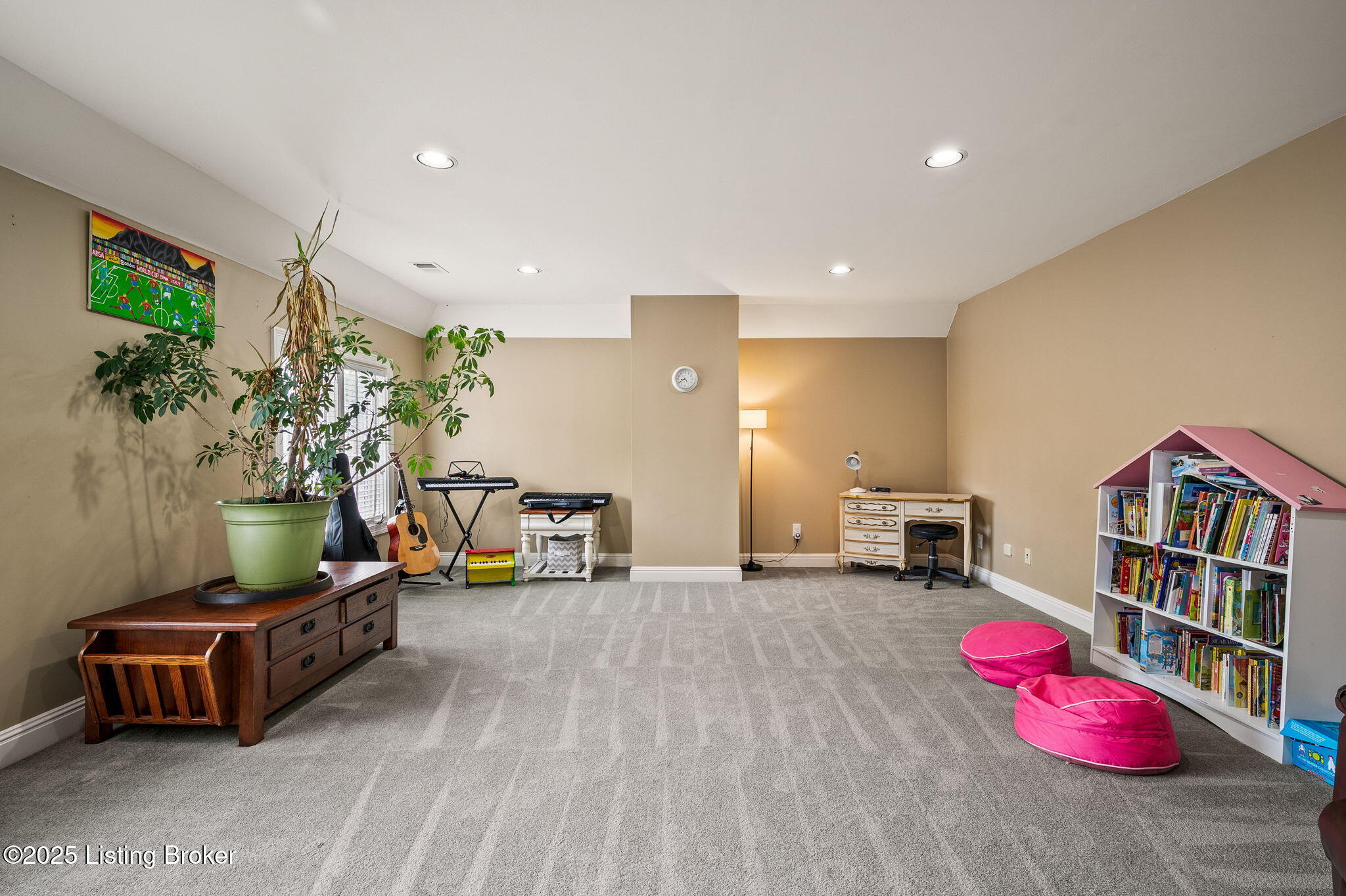 7902 Innisbrook Ct