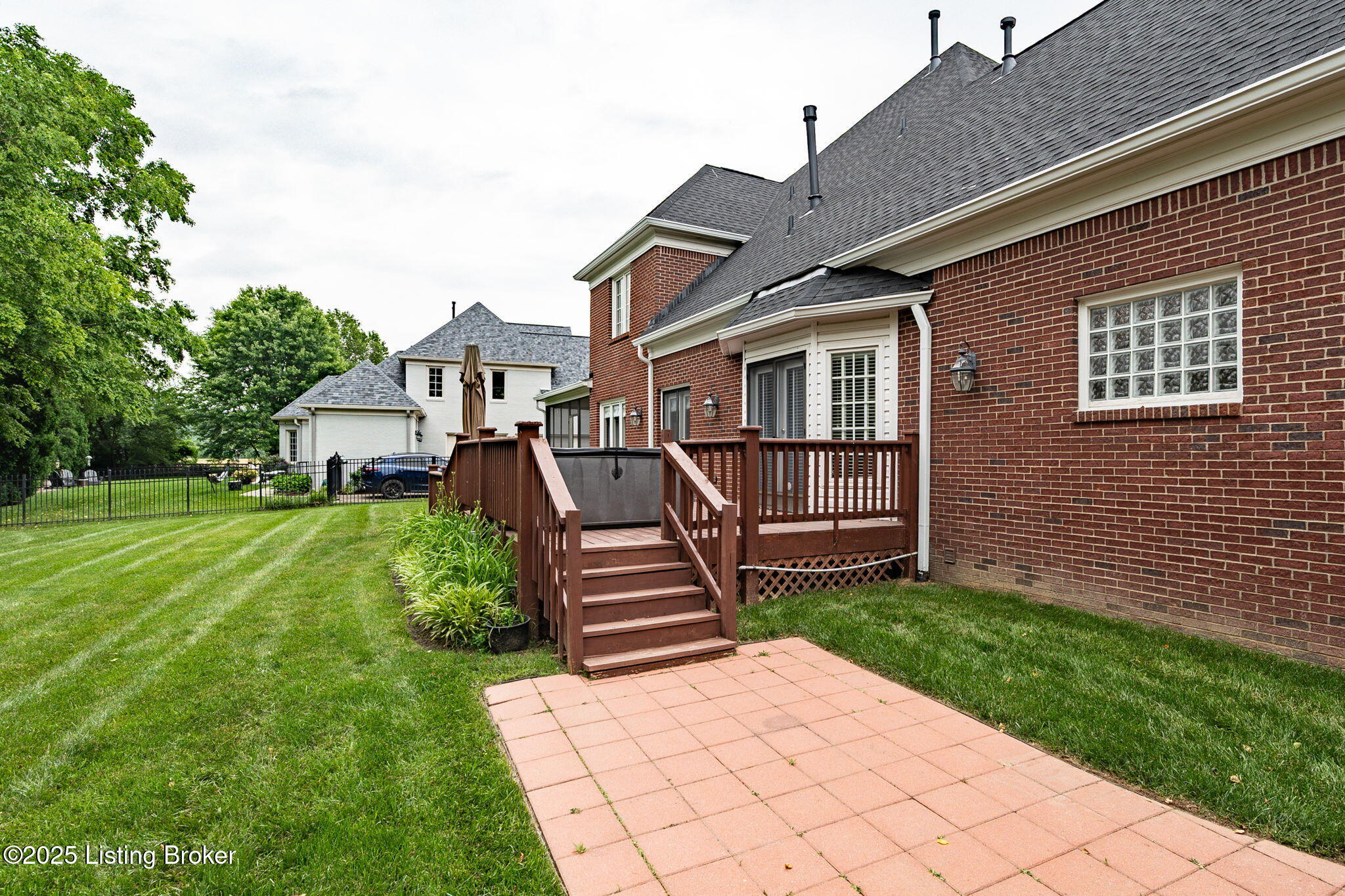 7902 Innisbrook Ct
