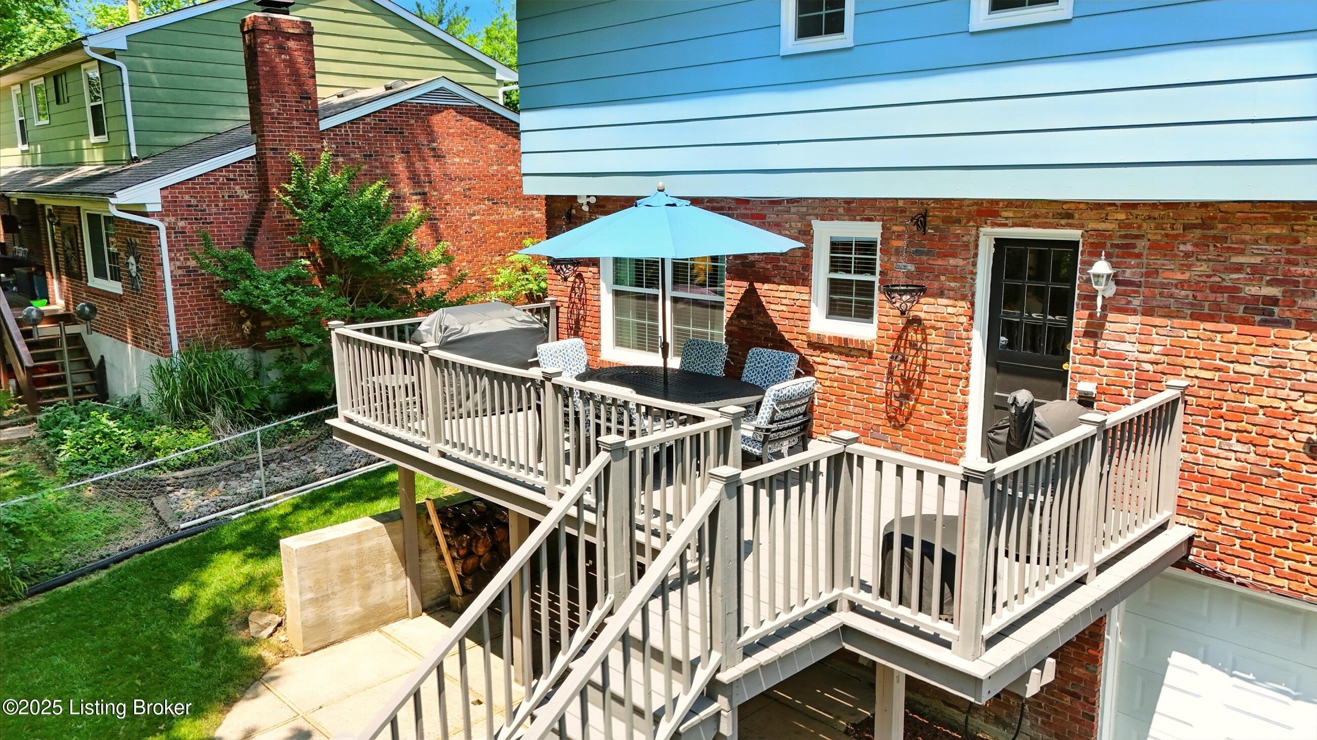 828 Dorsey Ln