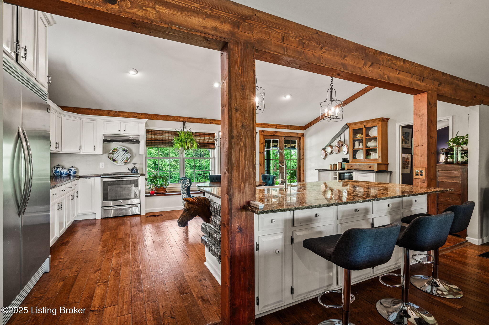 2244 Woods Pike