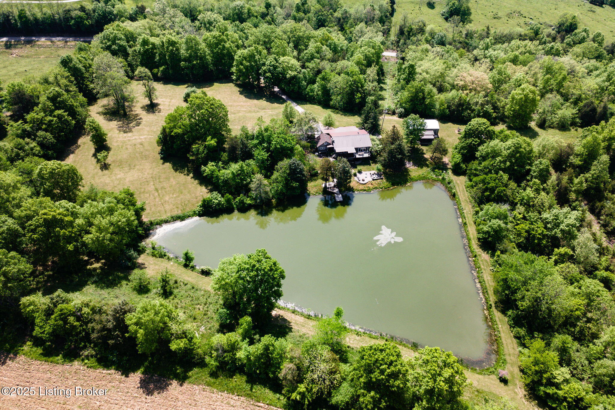 2244 Woods Pike