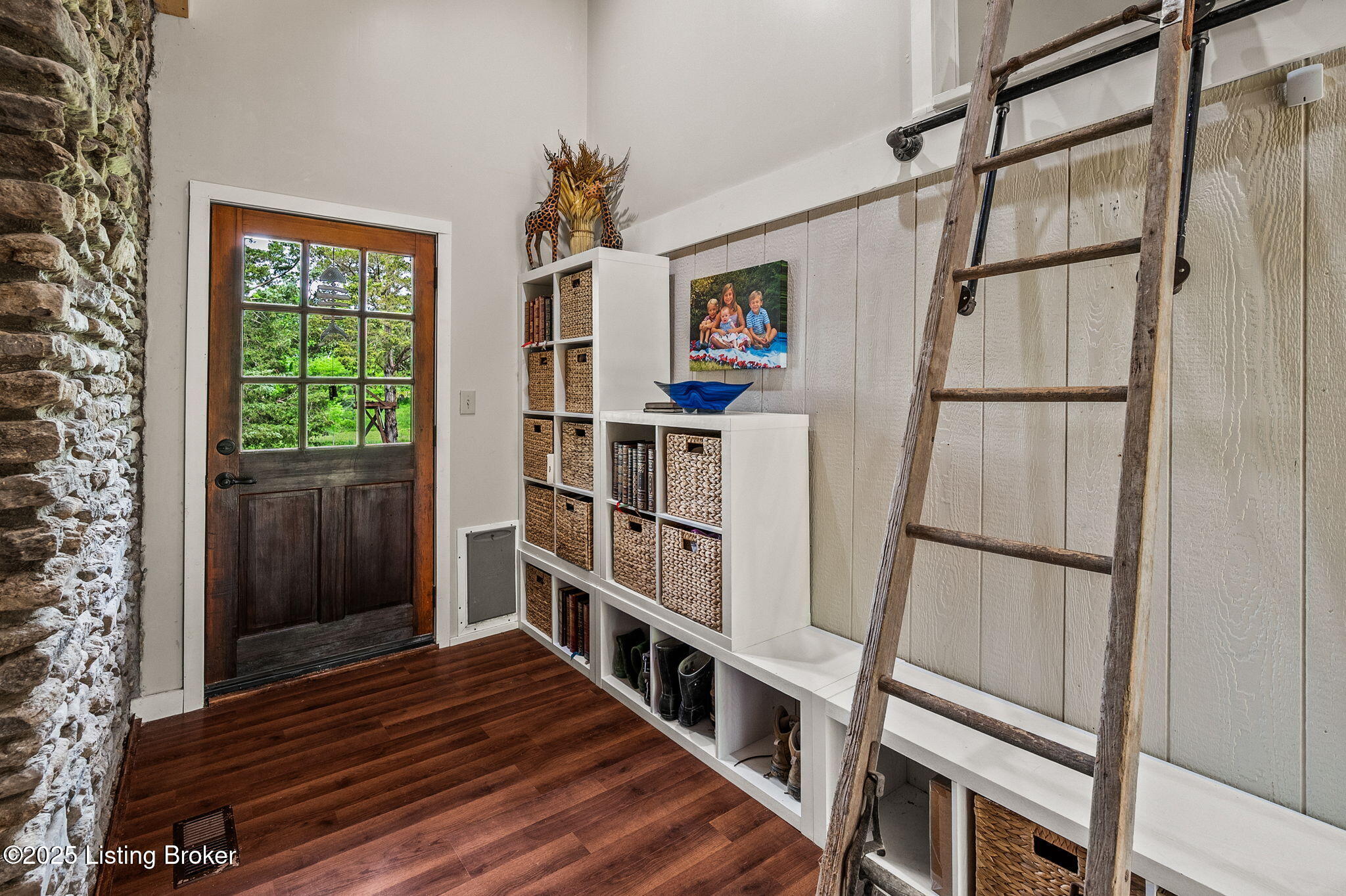 2244 Woods Pike