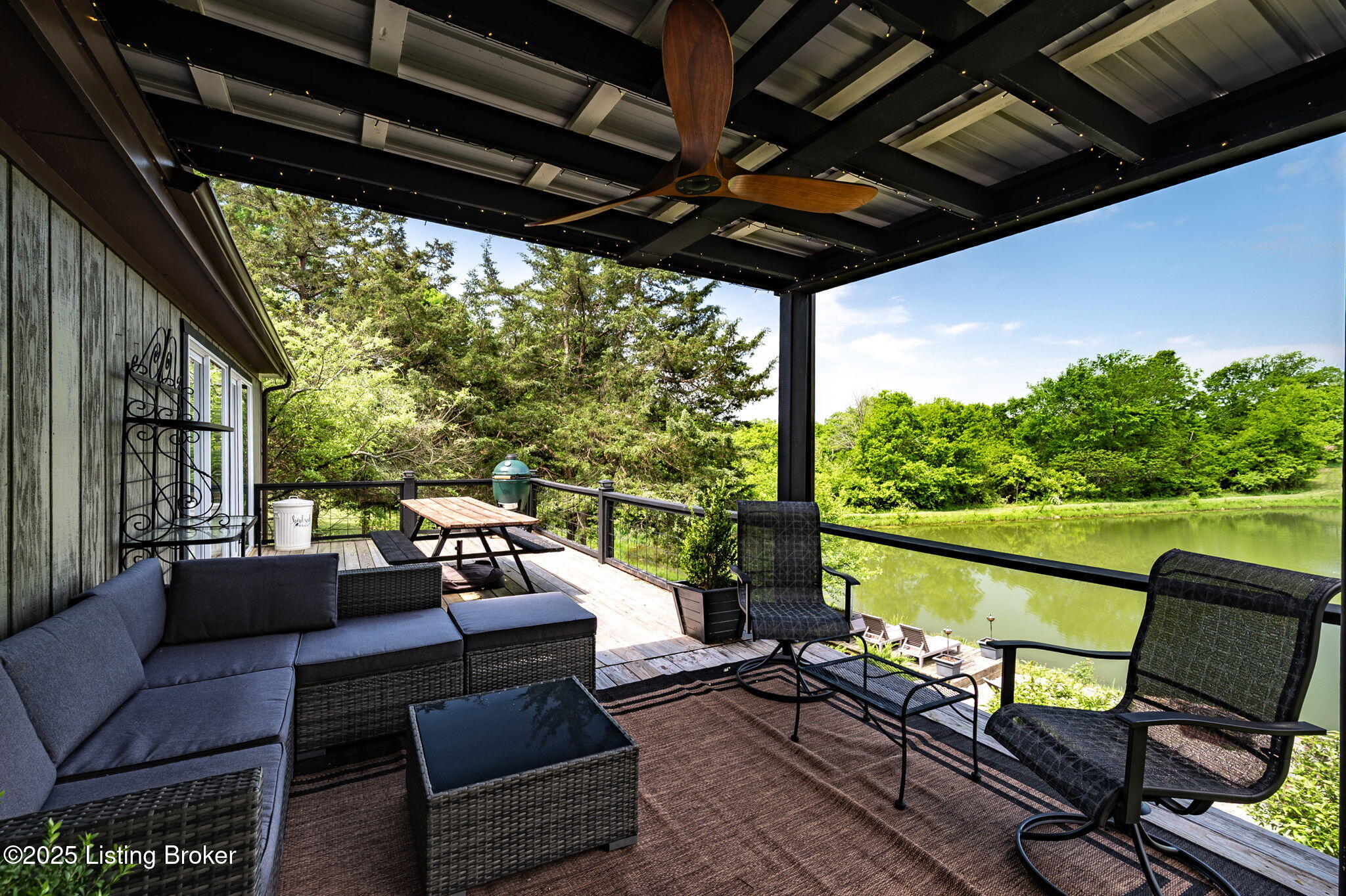 2244 Woods Pike