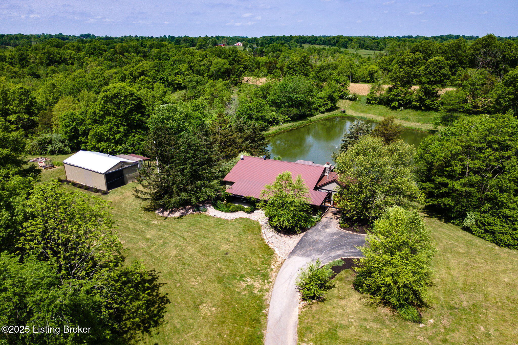 2244 Woods Pike