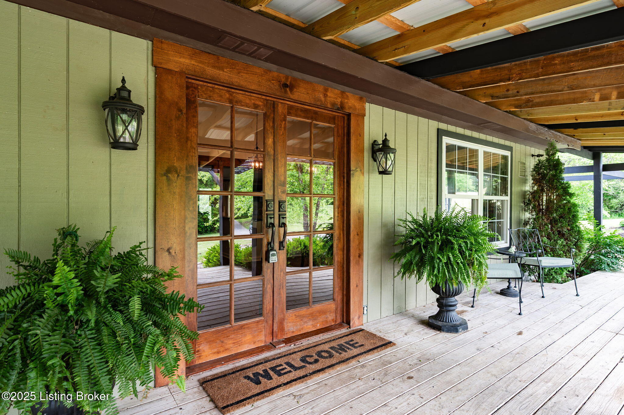 2244 Woods Pike
