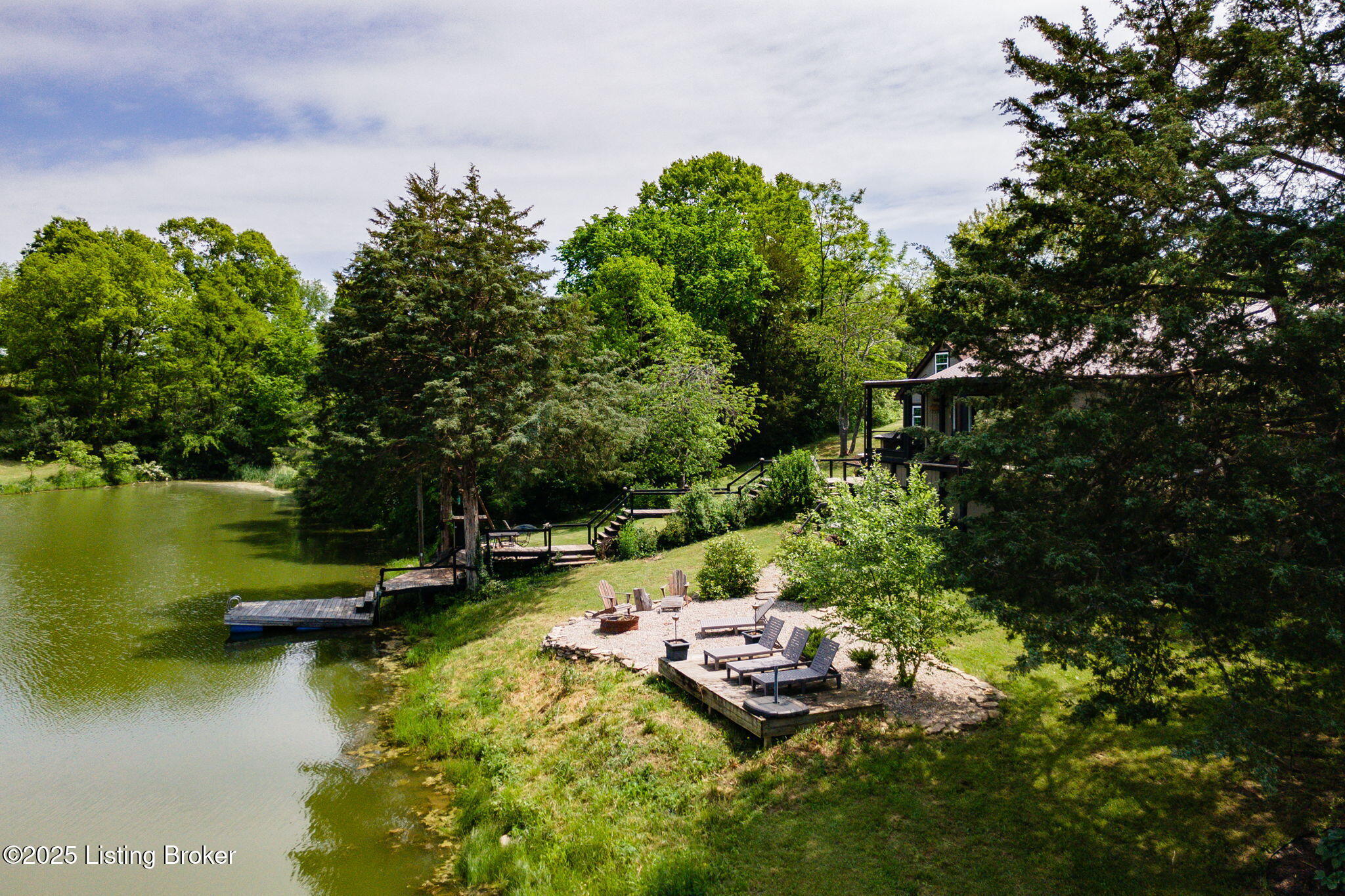 2244 Woods Pike