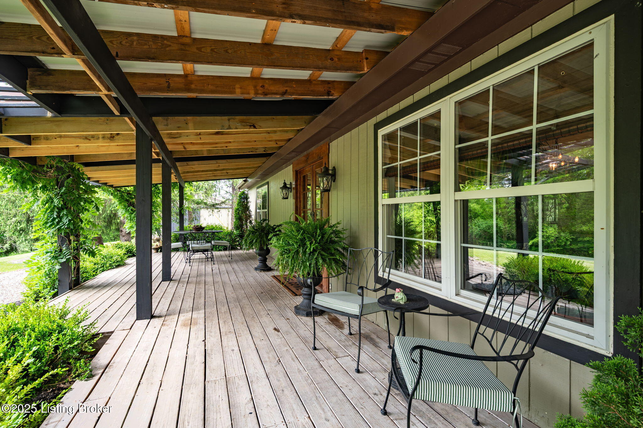 2244 Woods Pike