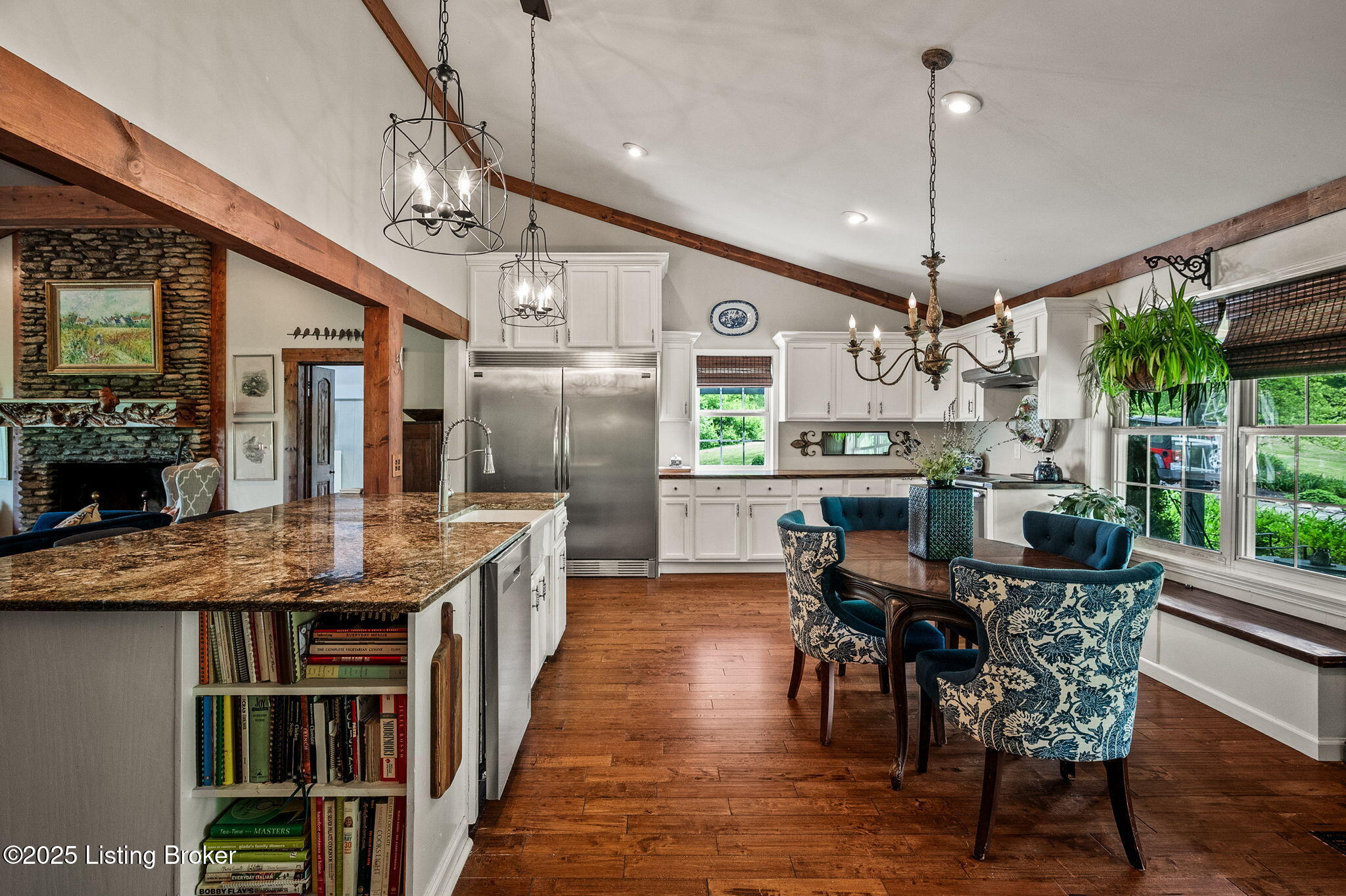 2244 Woods Pike