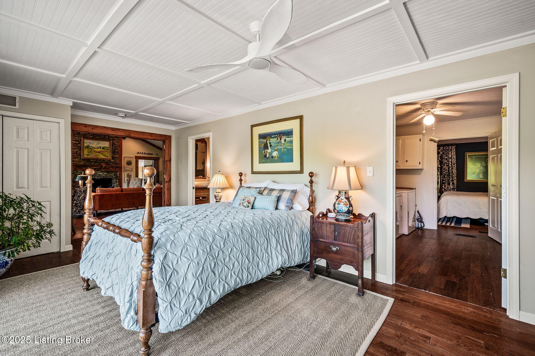 2244 Woods Pike