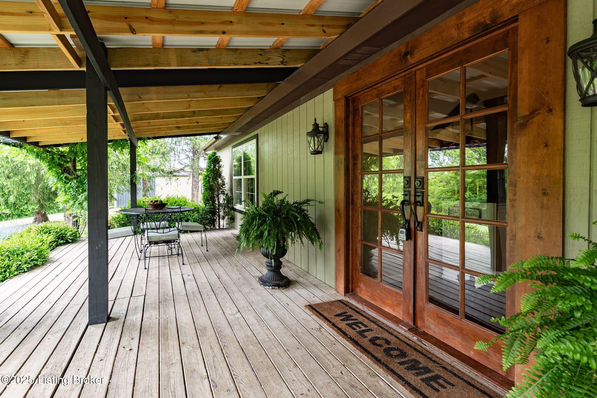 2244 Woods Pike
