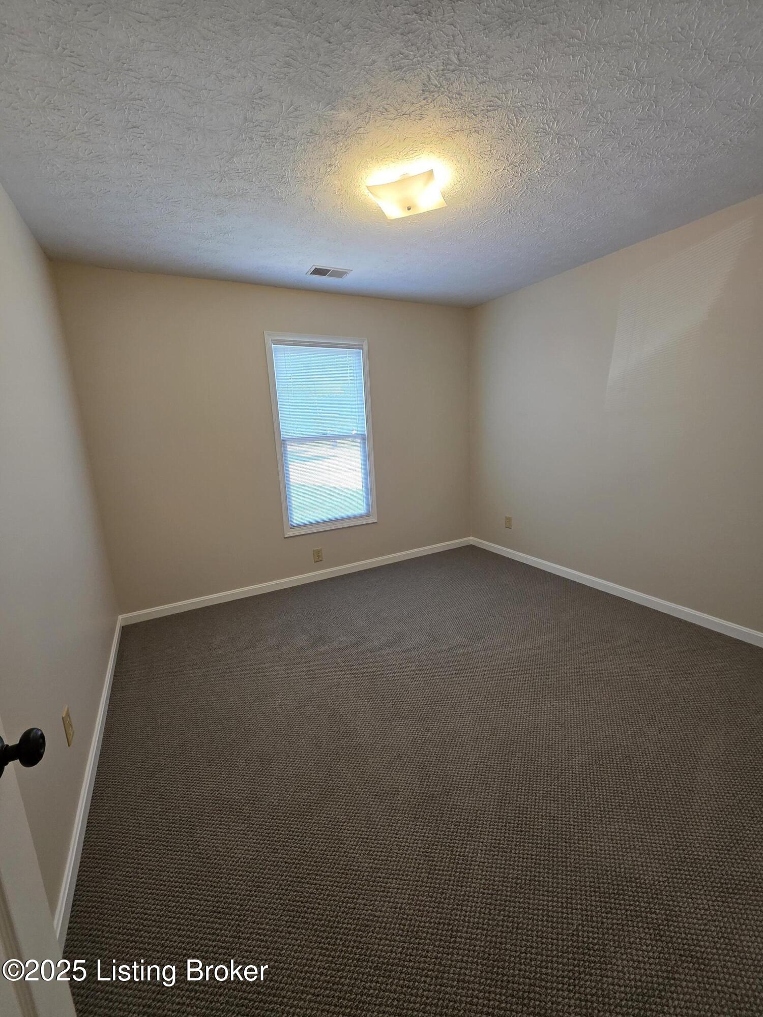 130 Flintstone Ct