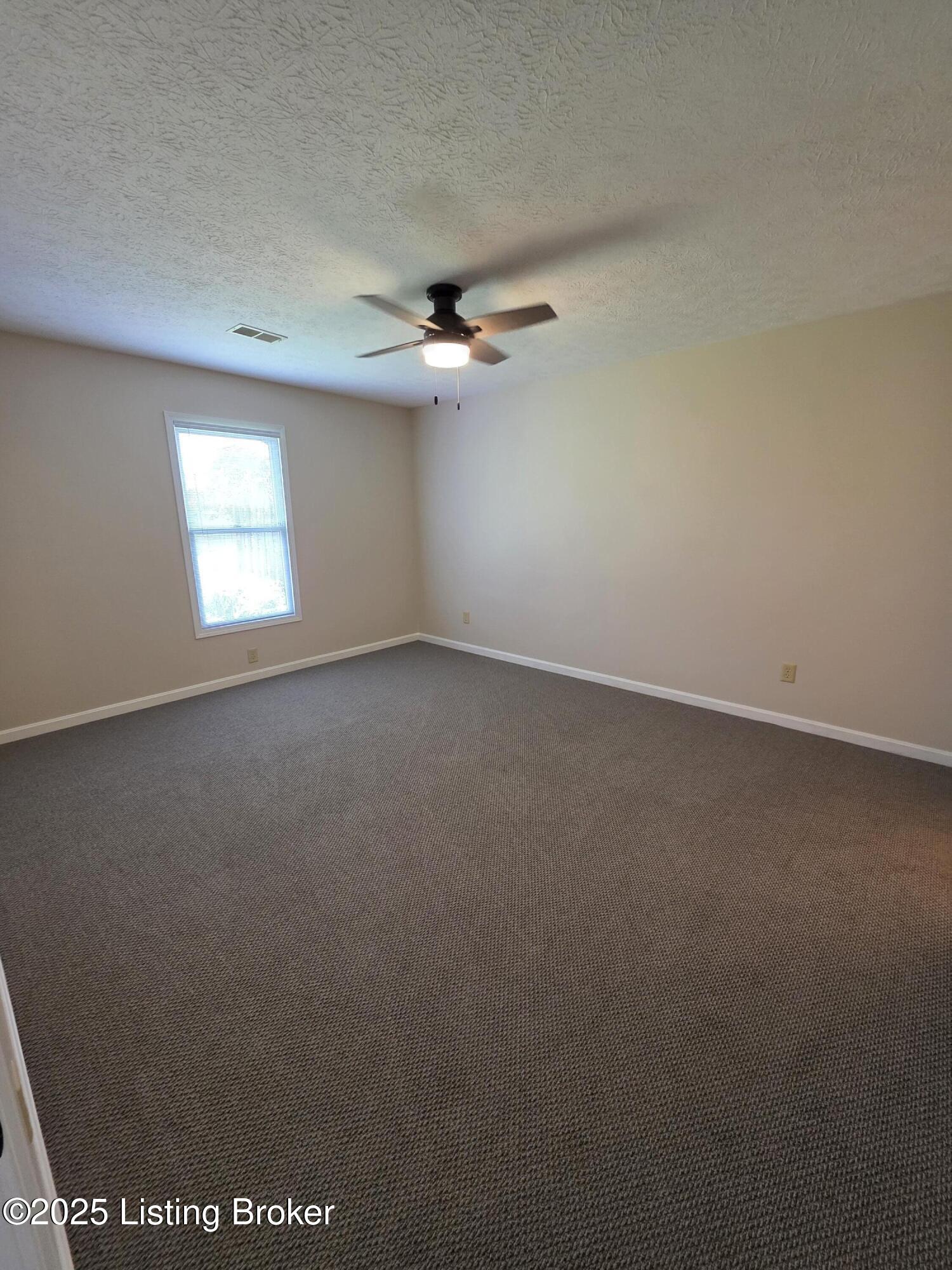130 Flintstone Ct