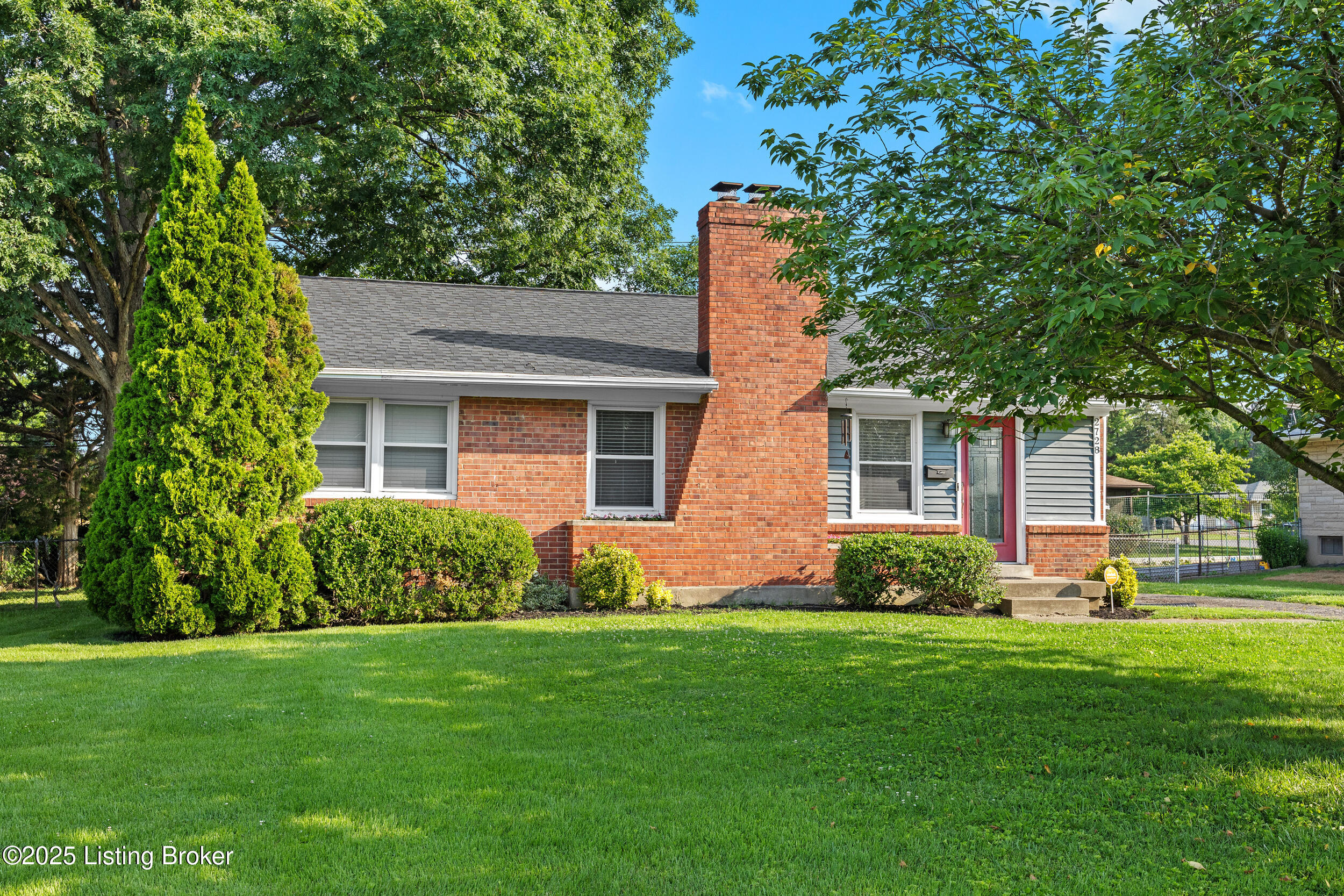 2728 Shannon Dr