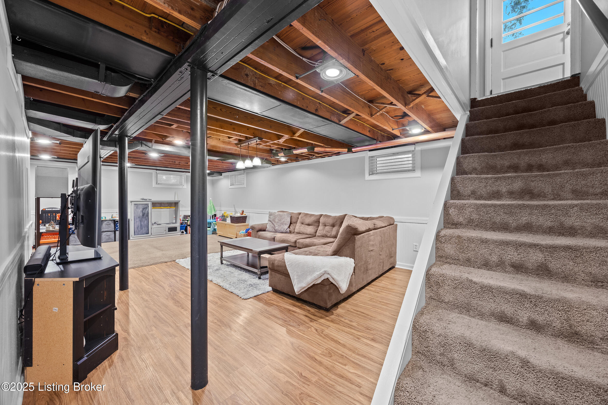 2728 Shannon Dr
