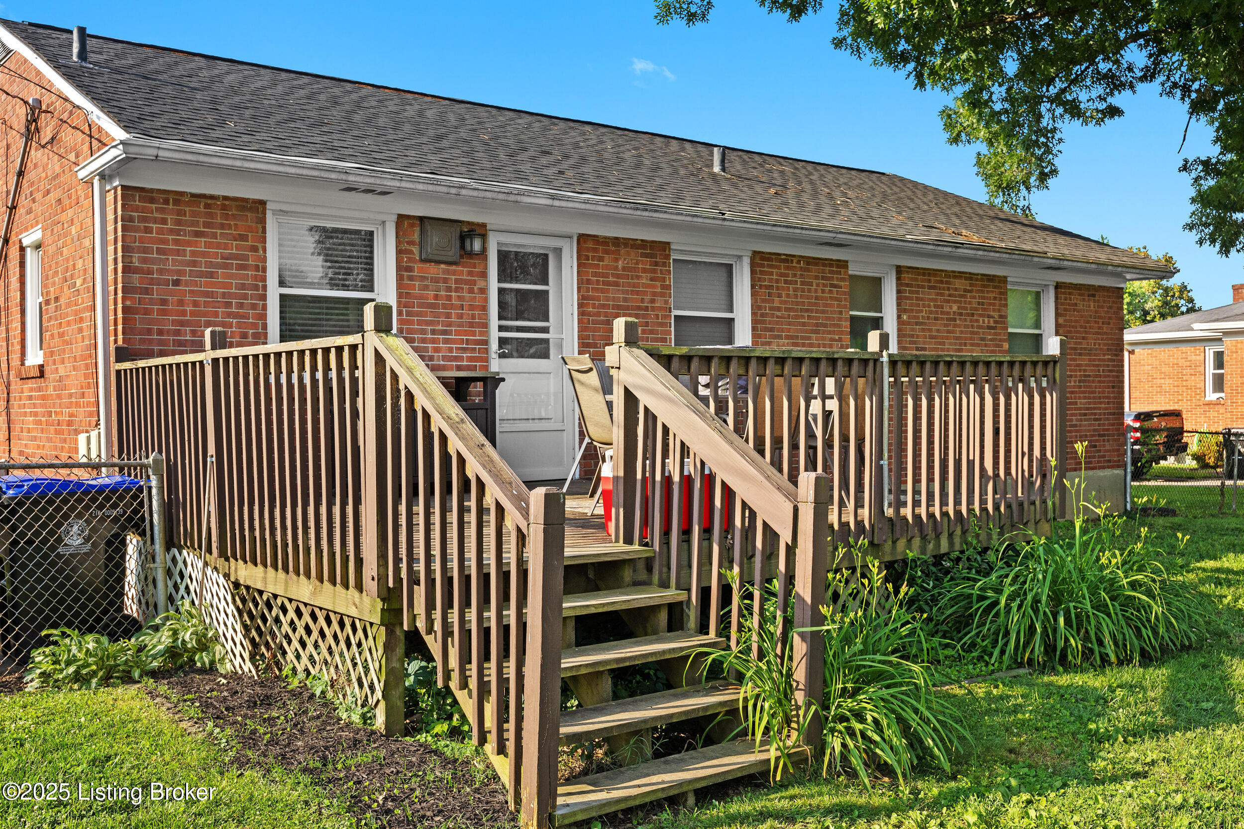 2728 Shannon Dr