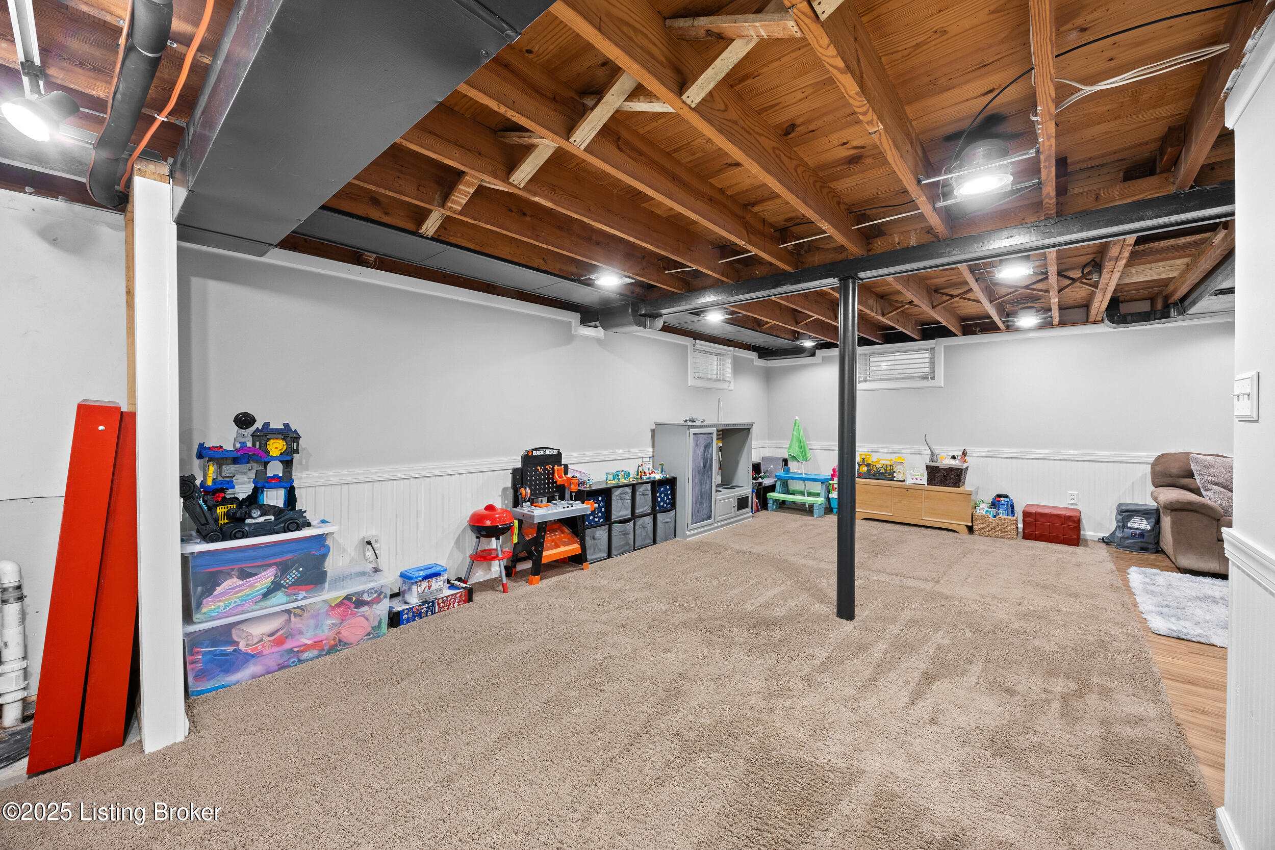 2728 Shannon Dr
