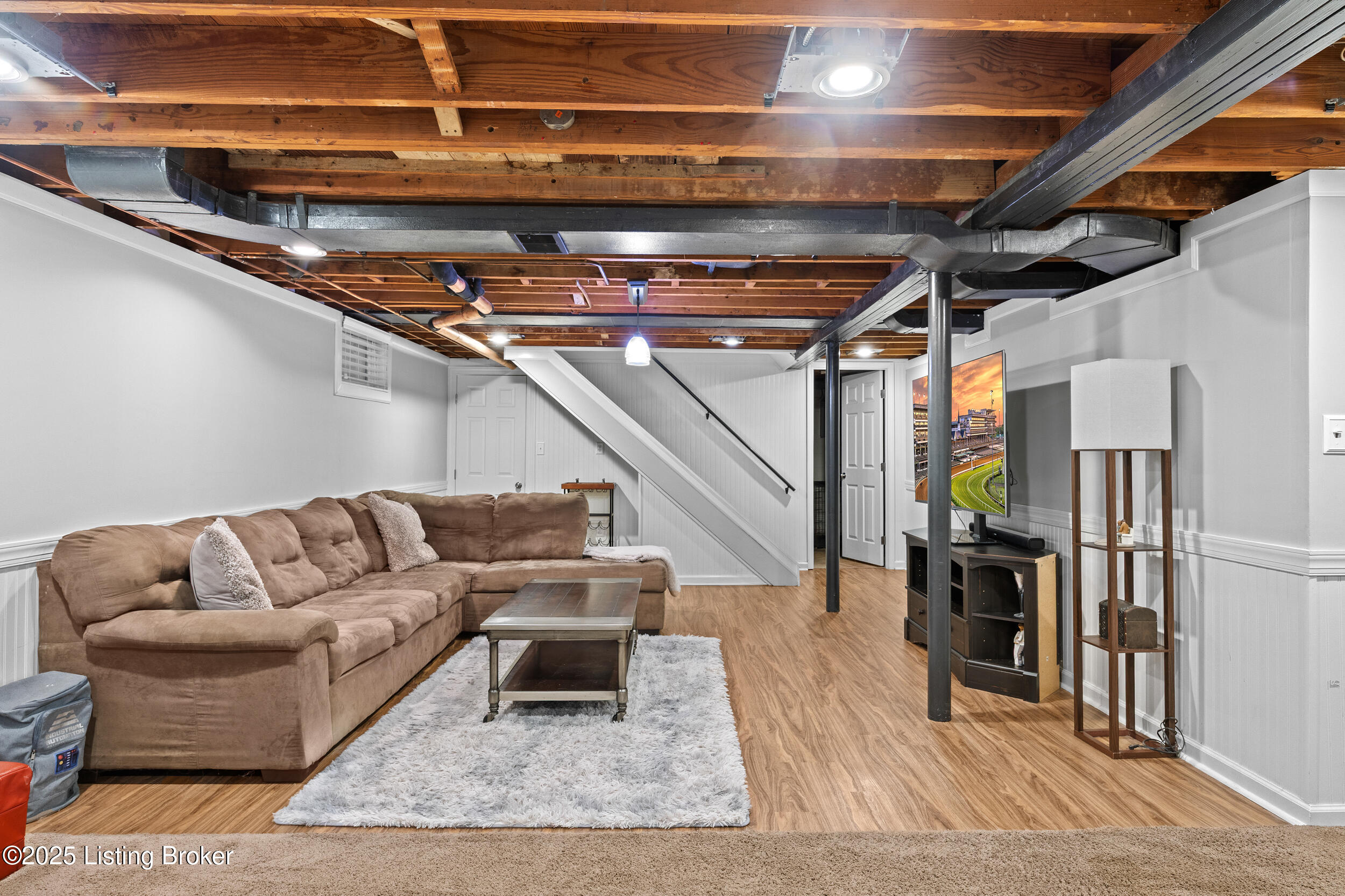 2728 Shannon Dr