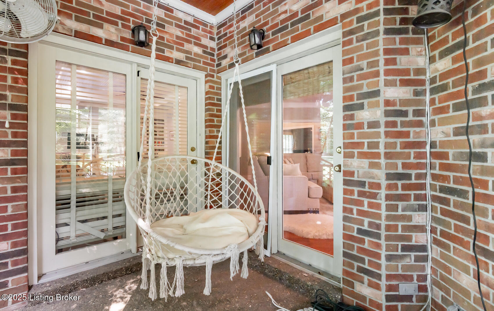 5 Anchorage Pointe