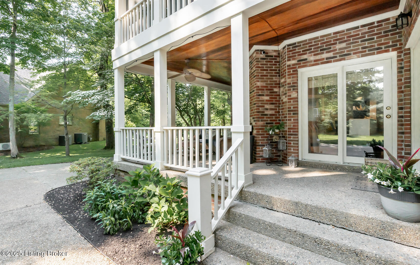 5 Anchorage Pointe