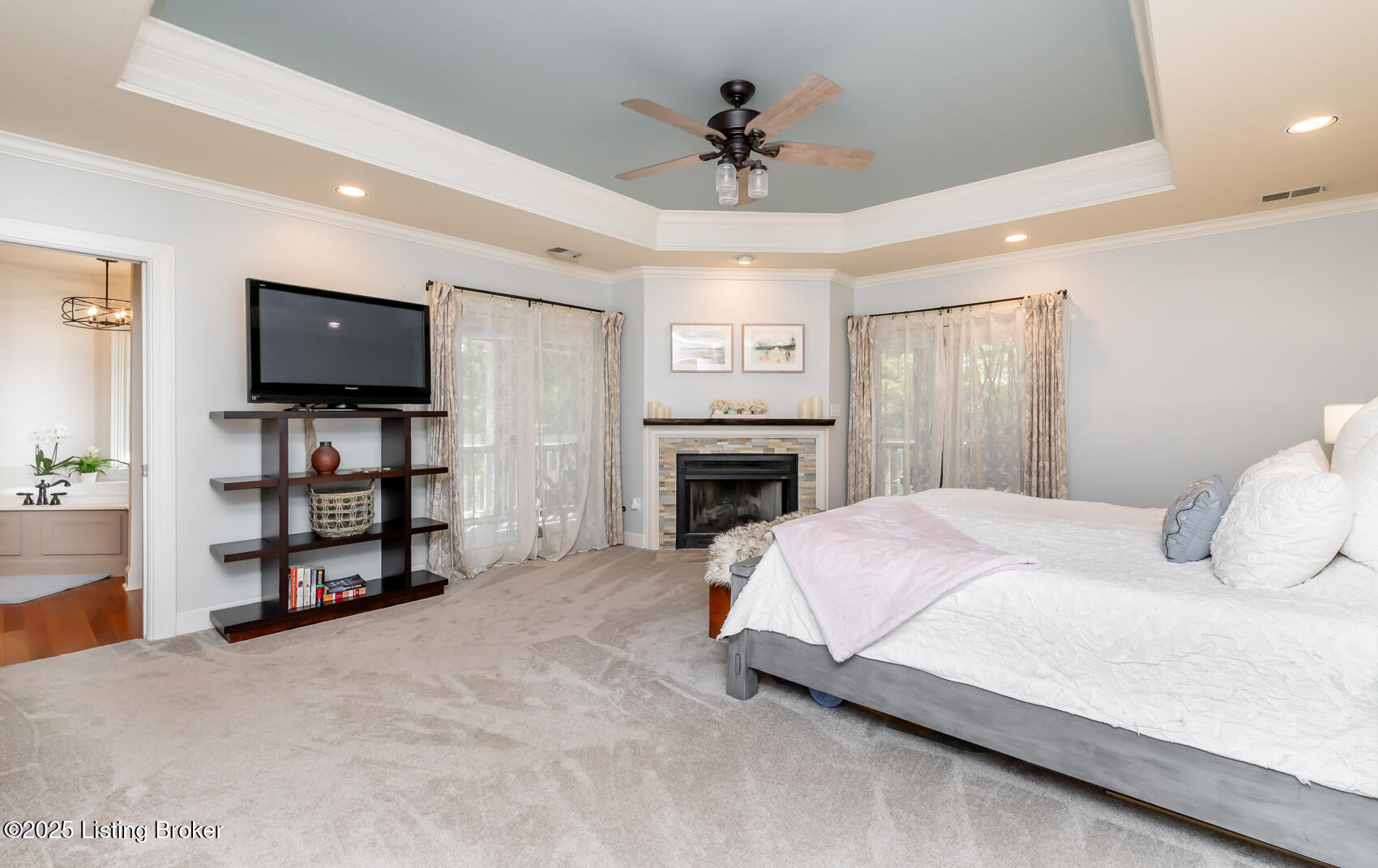 5 Anchorage Pointe
