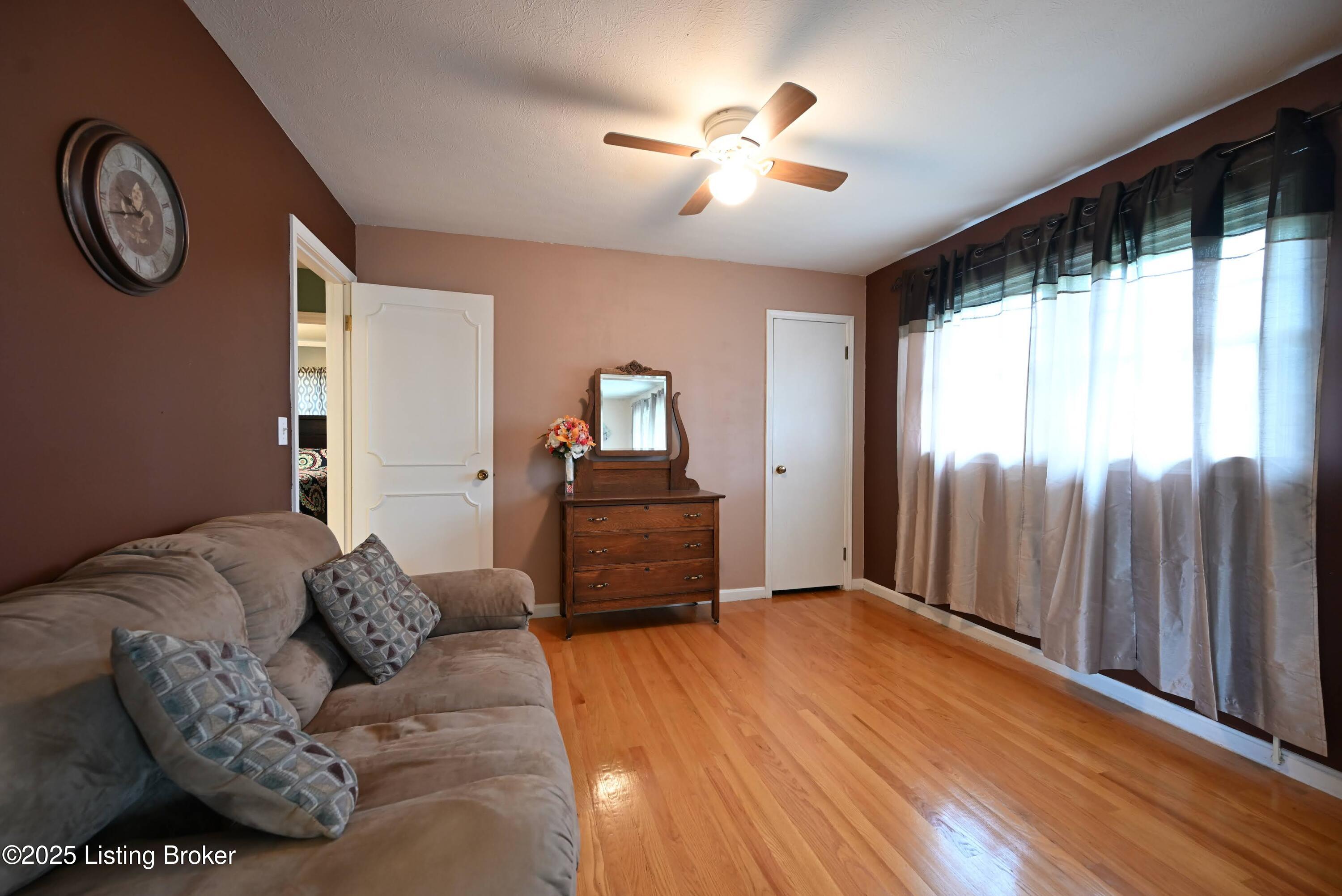 4913 D Lue Ct