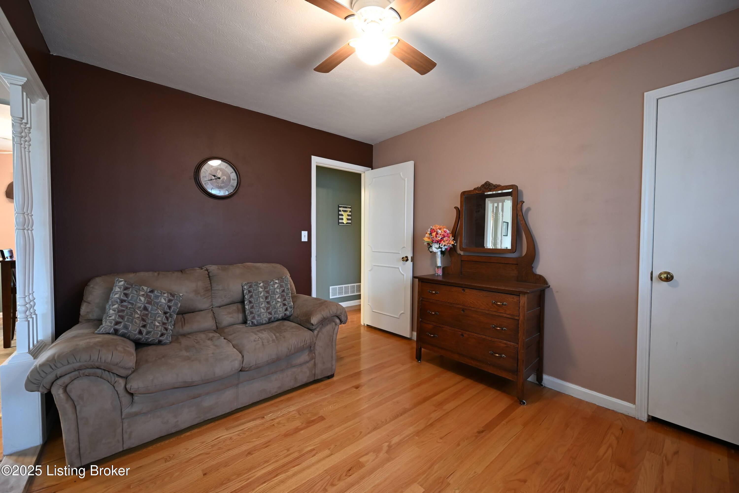4913 D Lue Ct