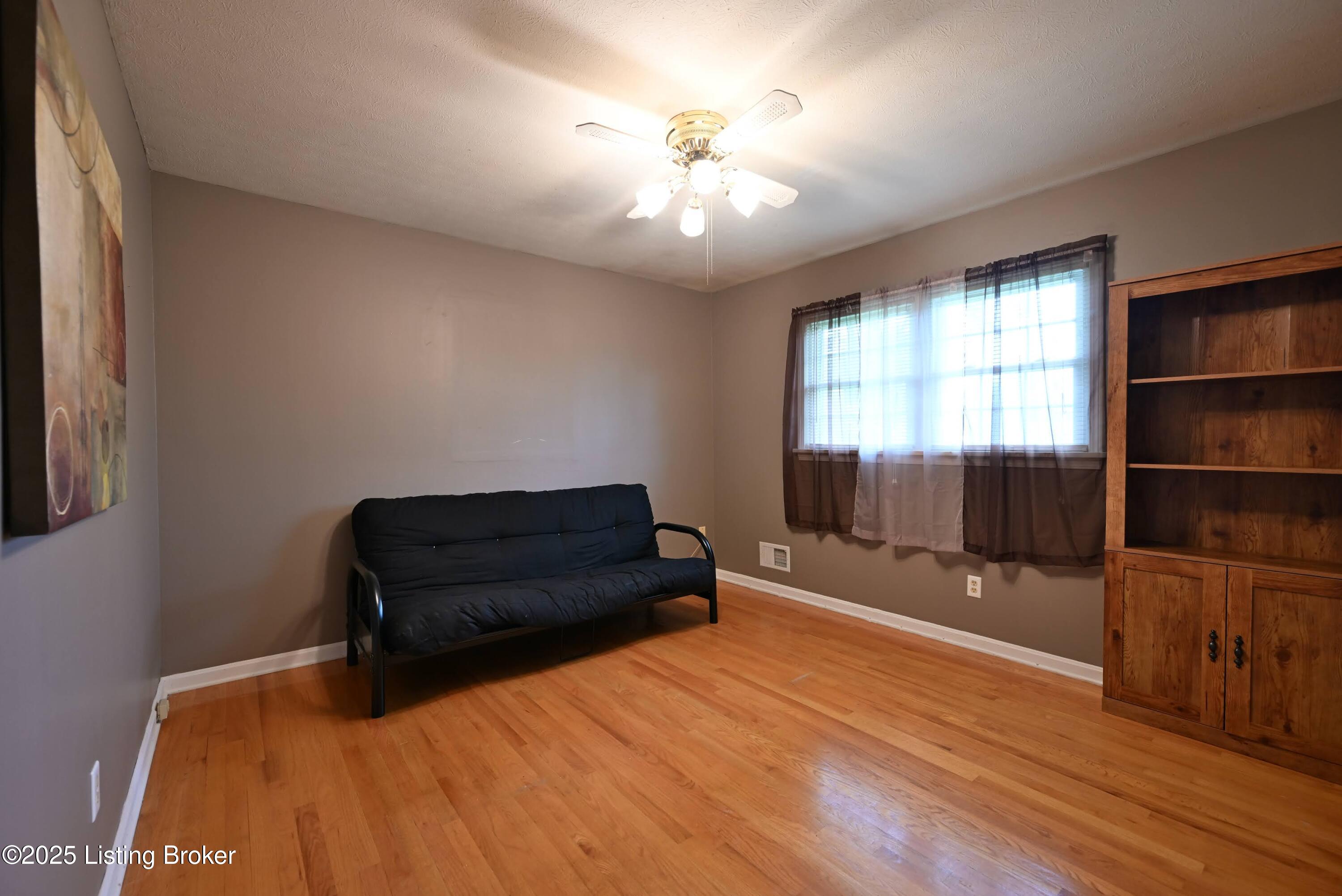 4913 D Lue Ct