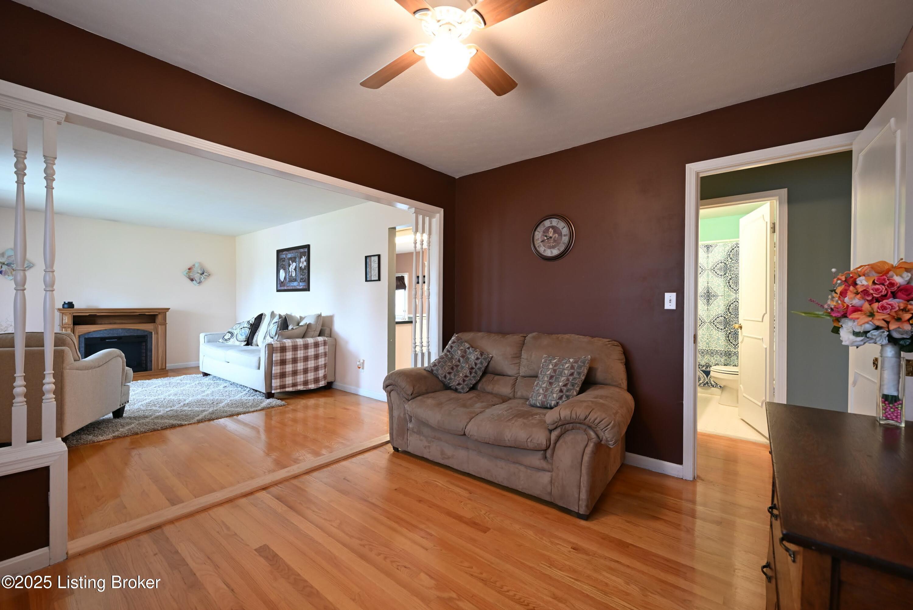 4913 D Lue Ct